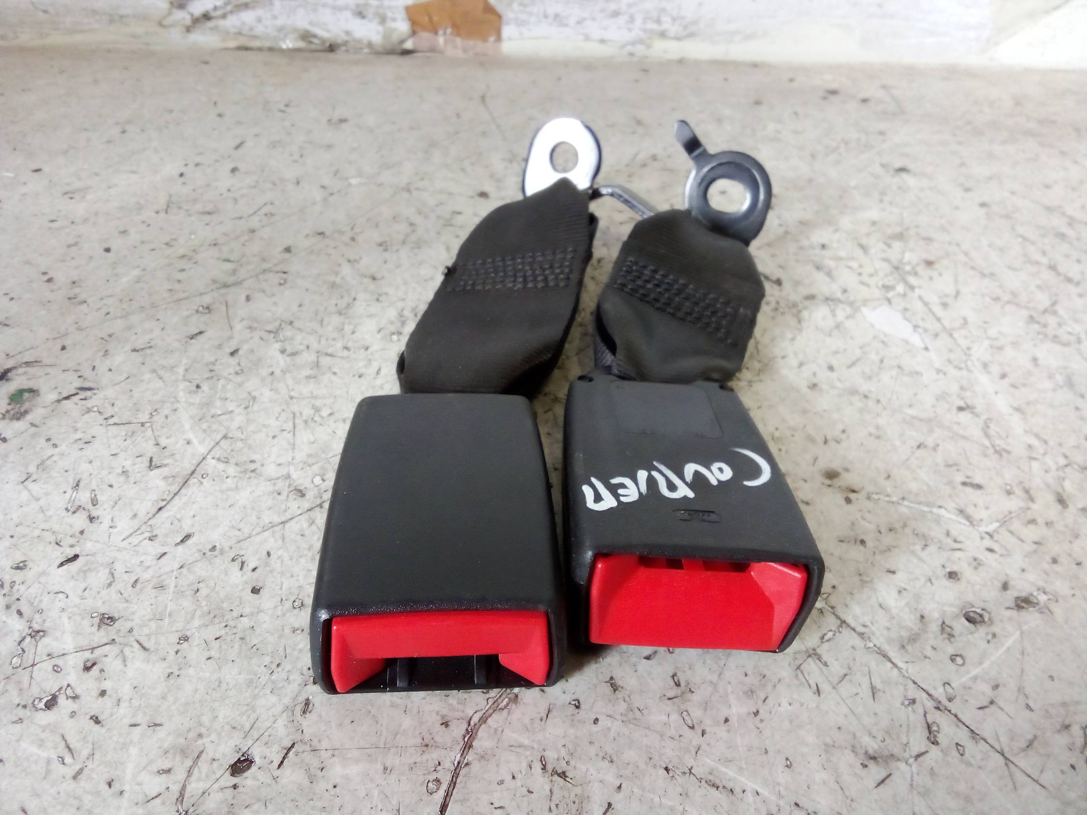 Aggancio cintura di sicurezza post. sx.