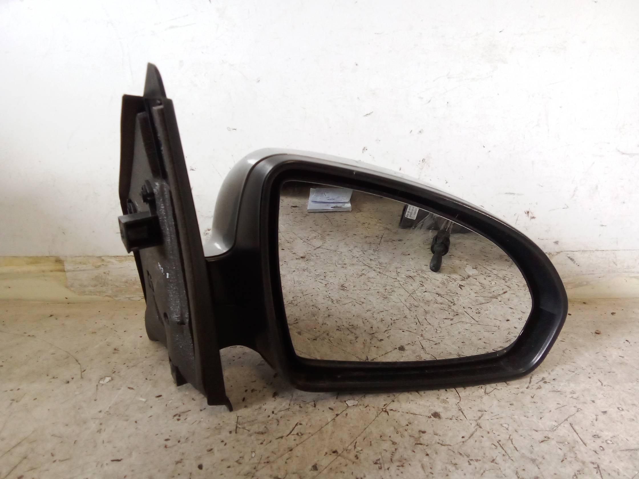 Retrovisore est. dx.