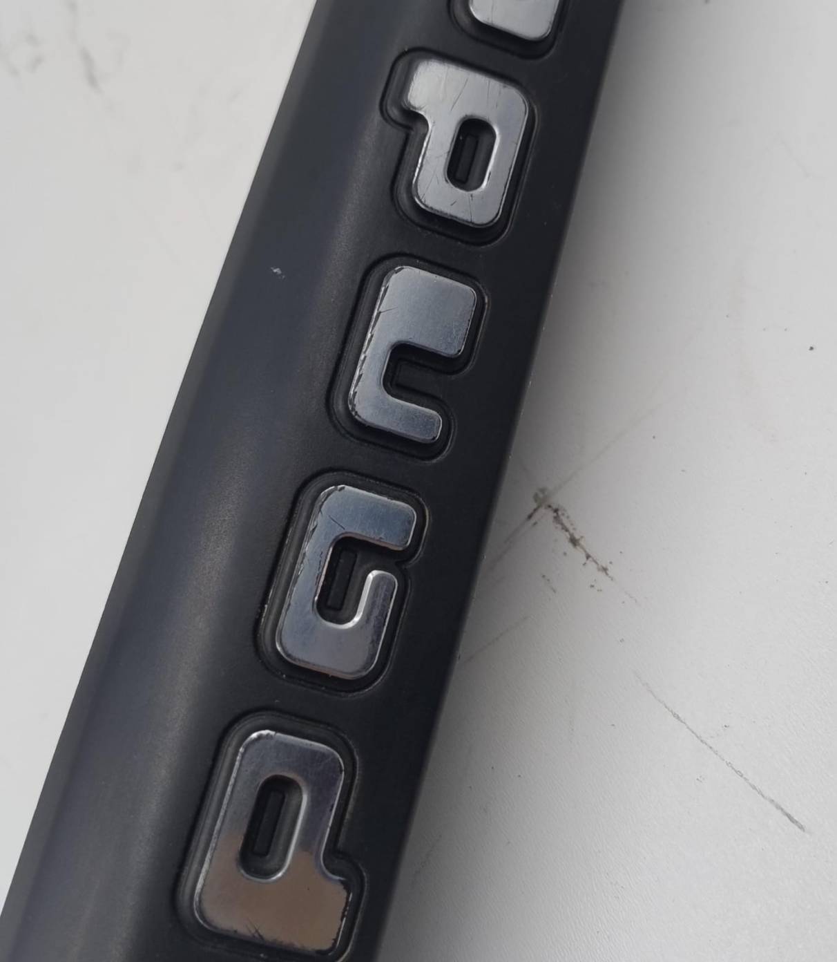 Modanatura apertura cofano posteriore Modanatura apertura cofano posteriore