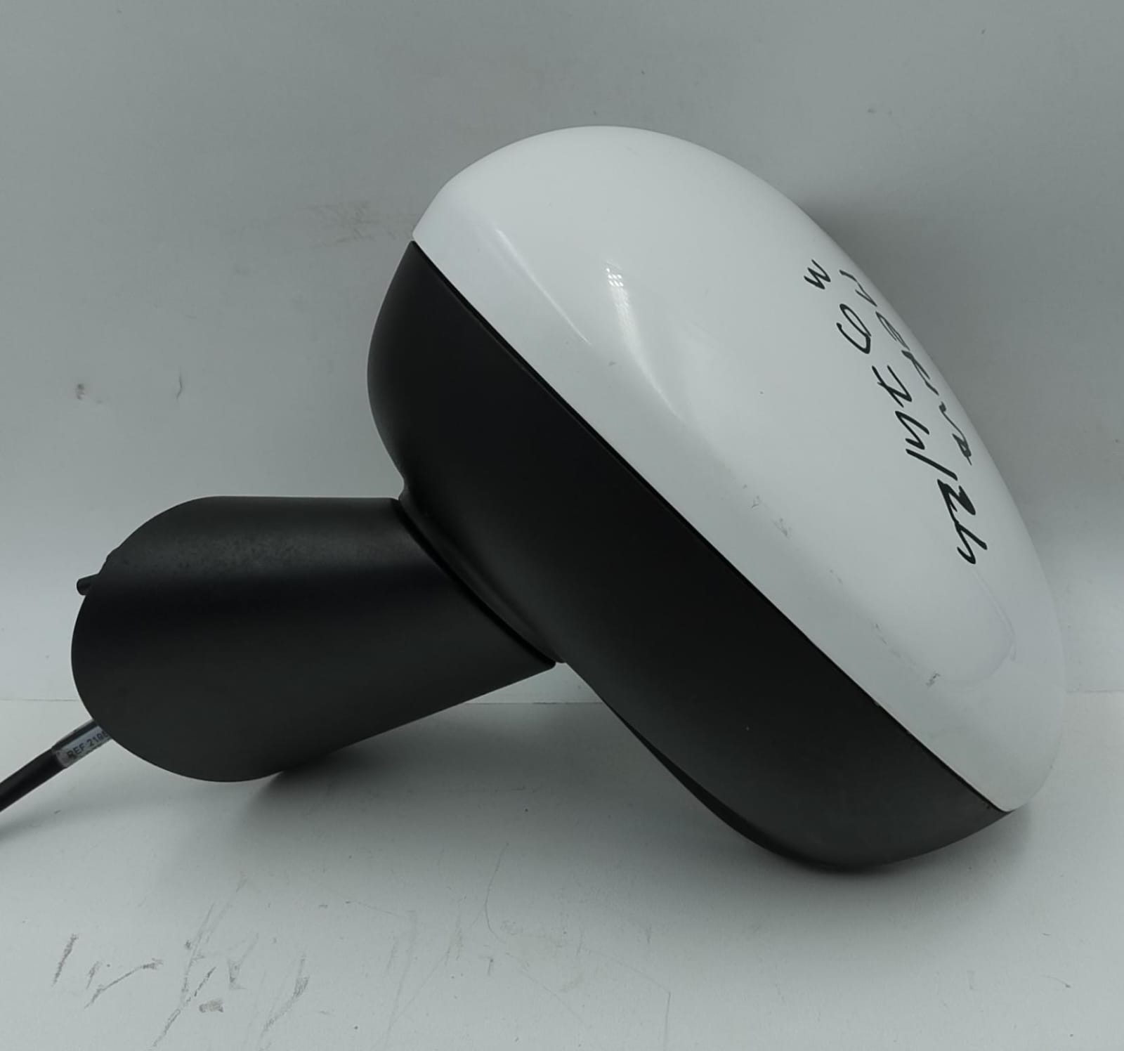 Specchietto retrovisore sx.