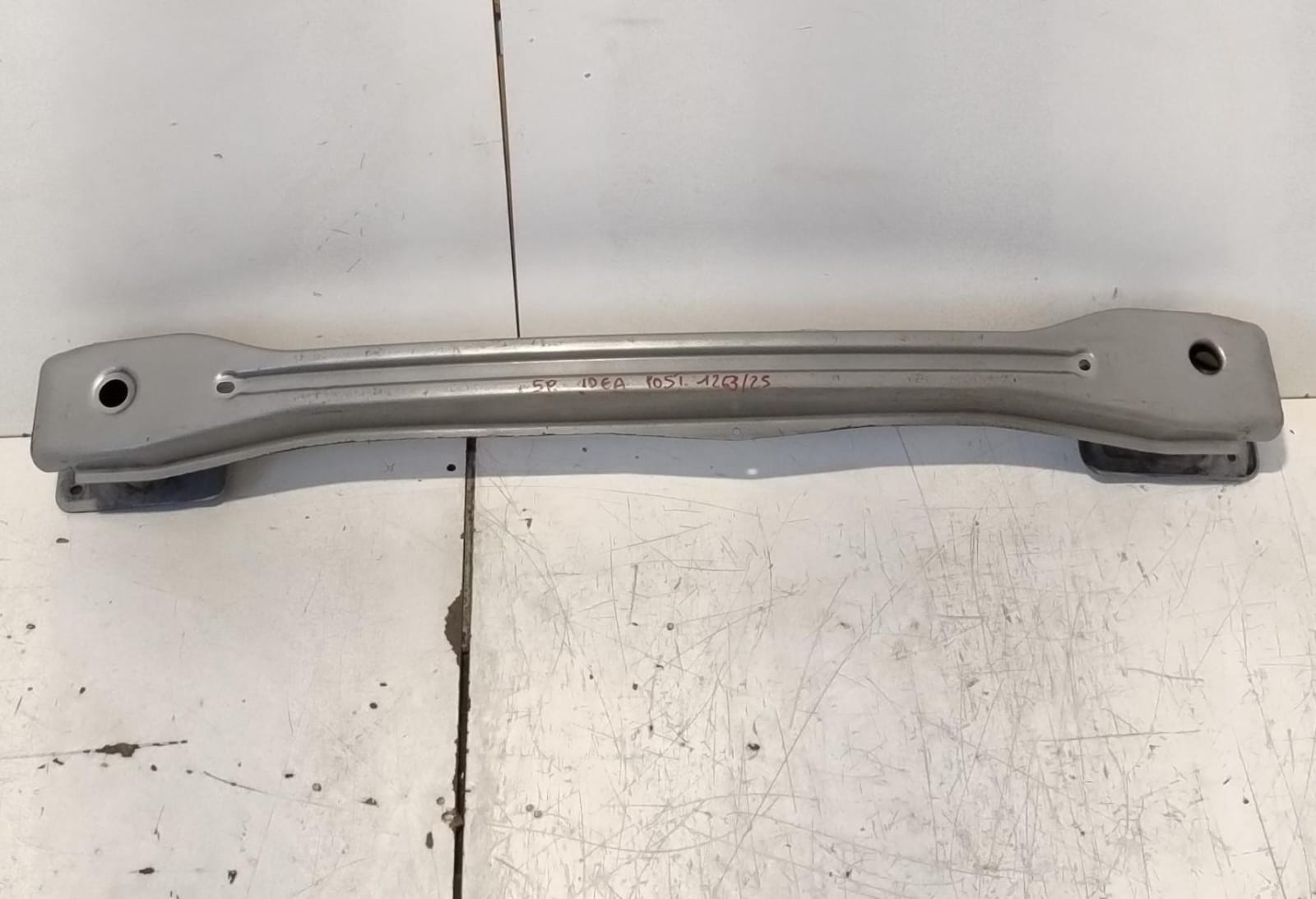 Traversa paraurti post.