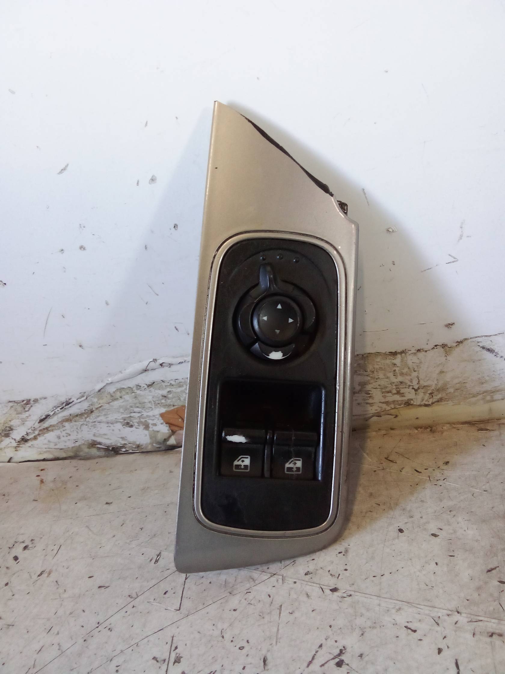 Blocco comandi alzacristalli e retrovisori est.