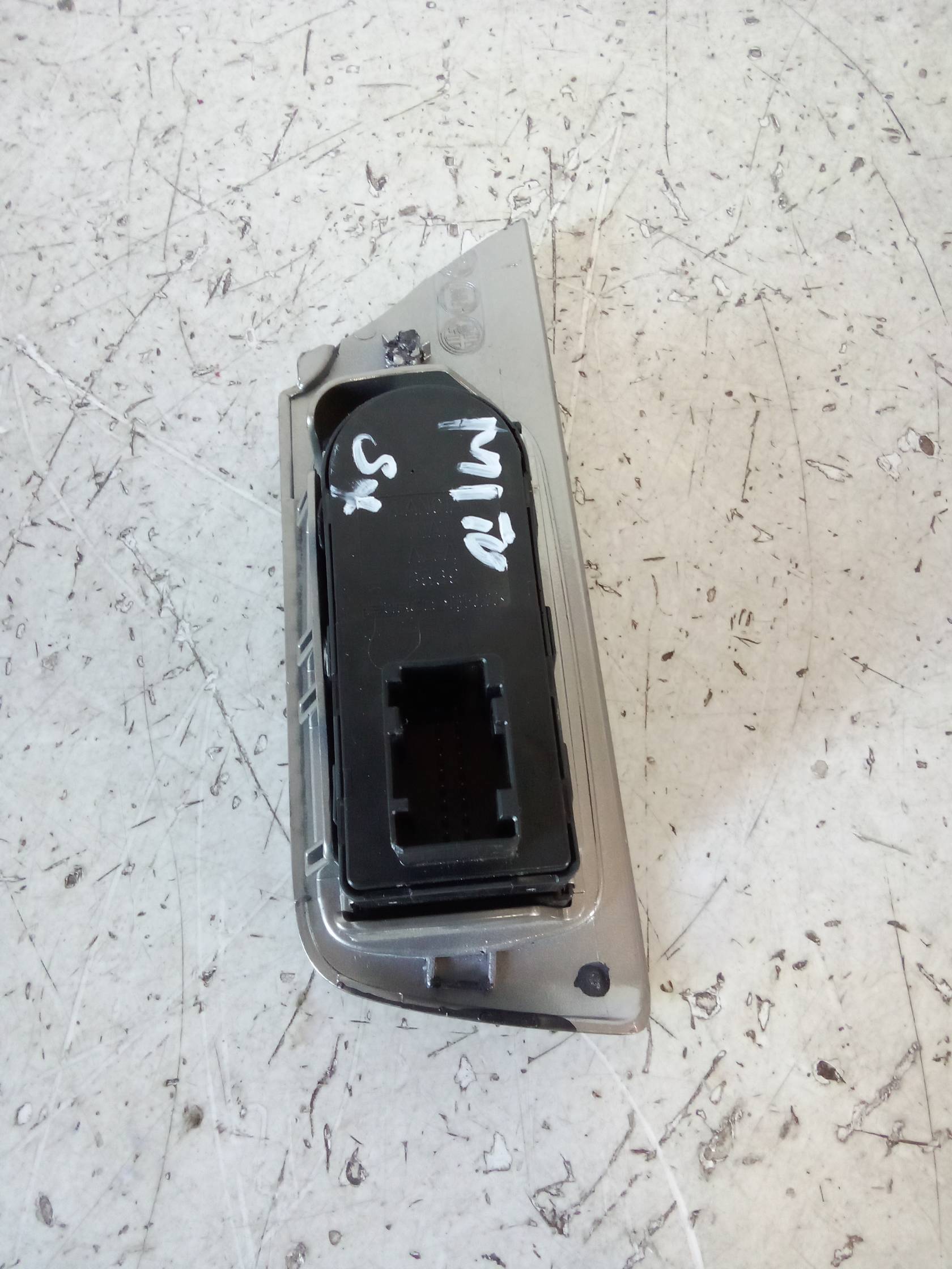 Blocco comandi alzacristalli e retrovisori est.