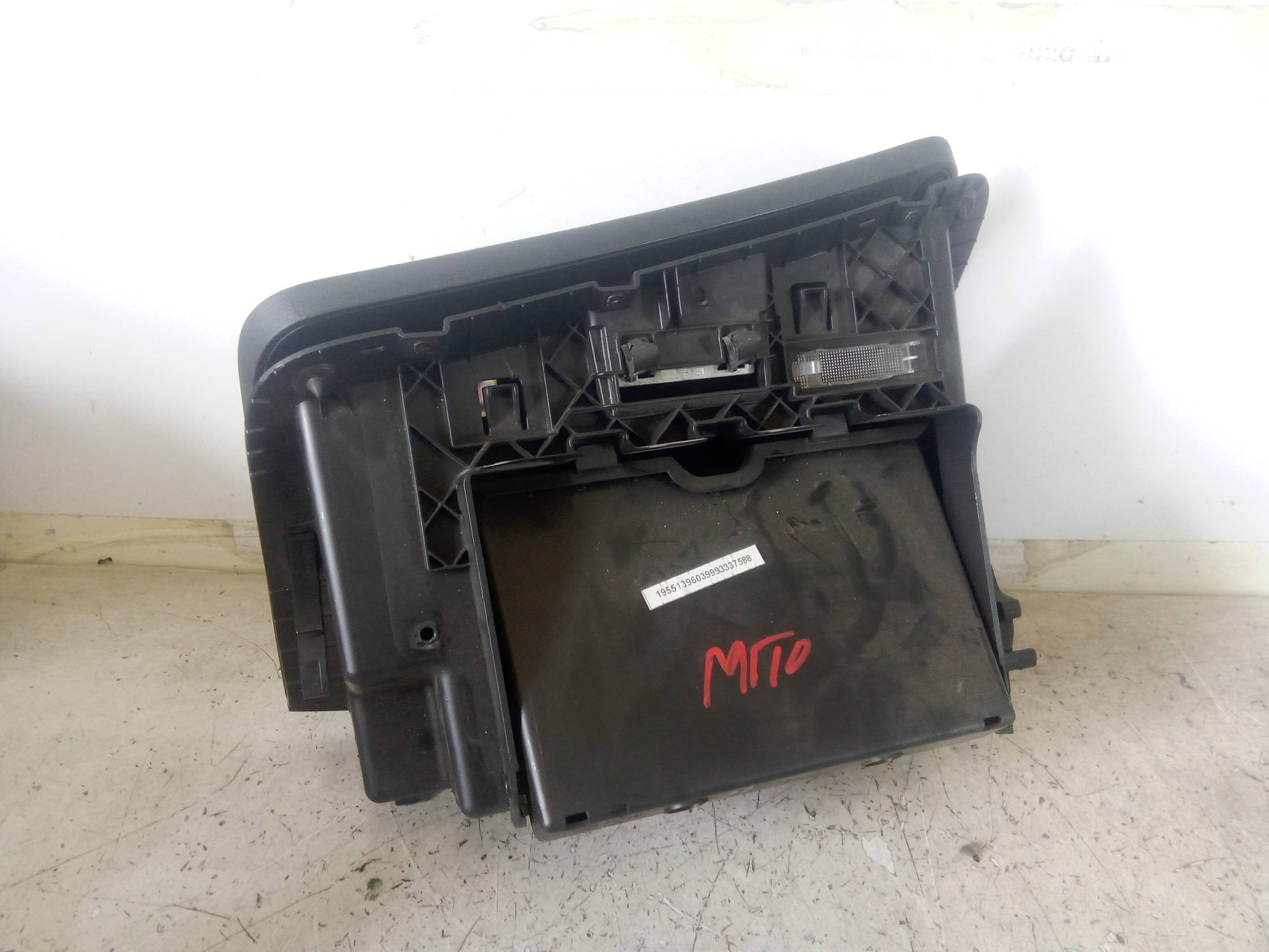 Portaoggetti cruscotto sx.