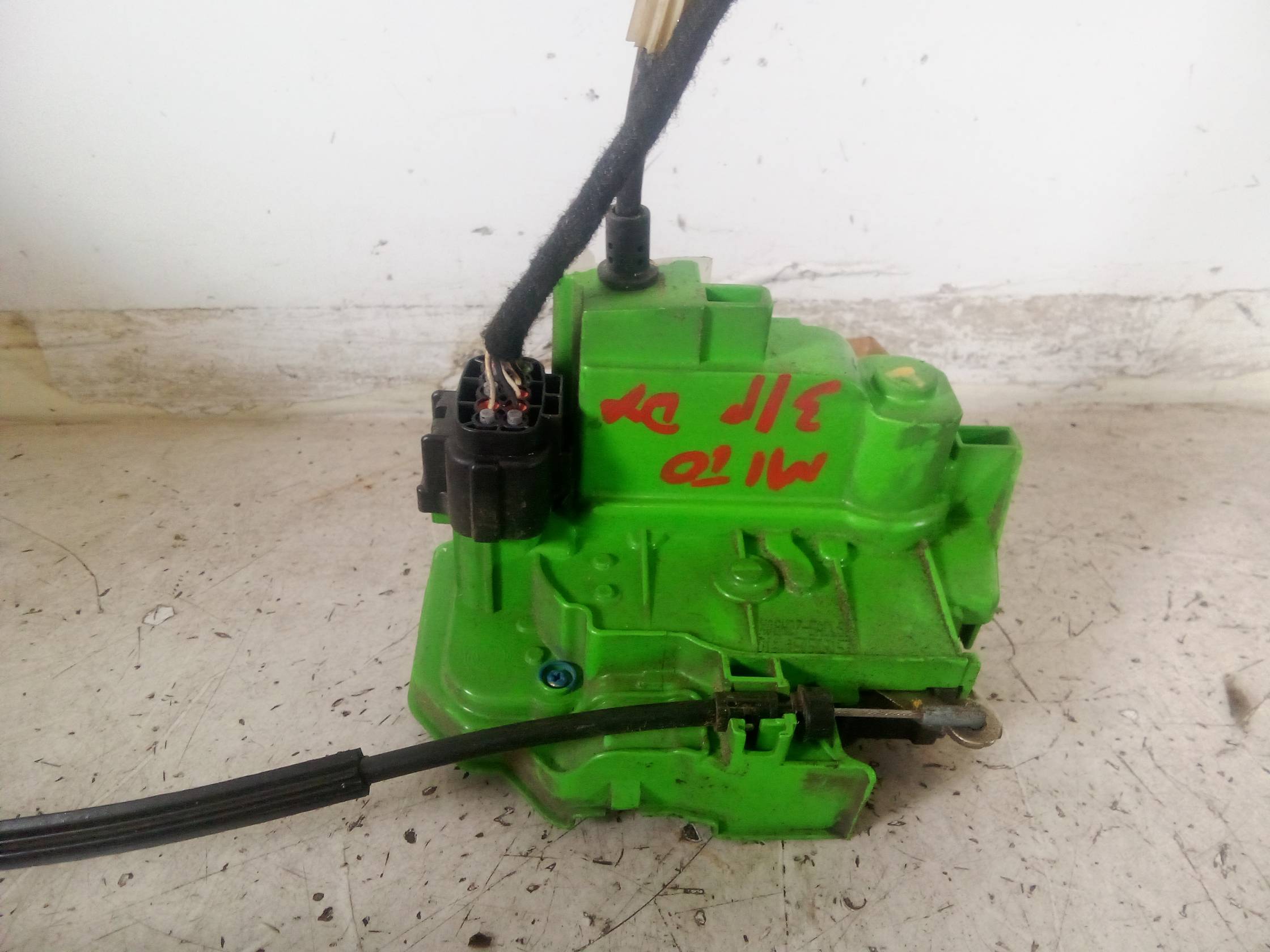 Serratura porta ant. dx.