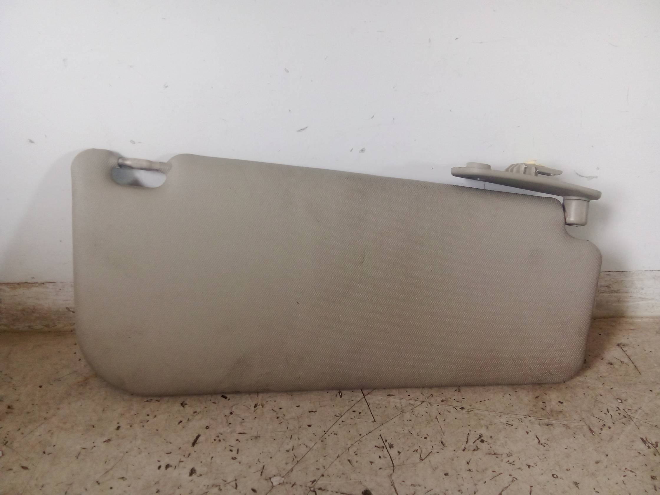 Aletta parasole parabrezza sx.