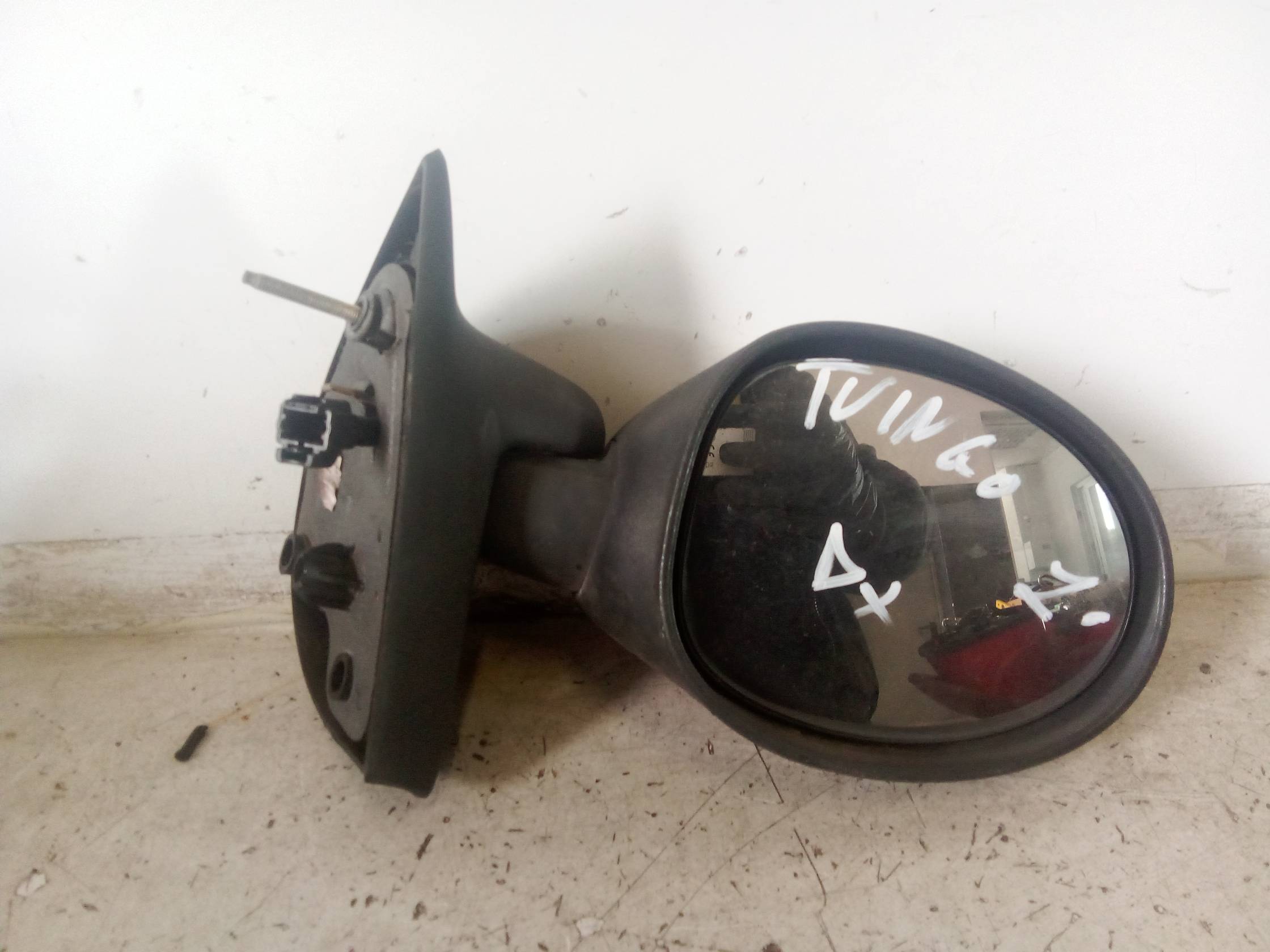 Retrovisore est. regolaz. elettr. dx.