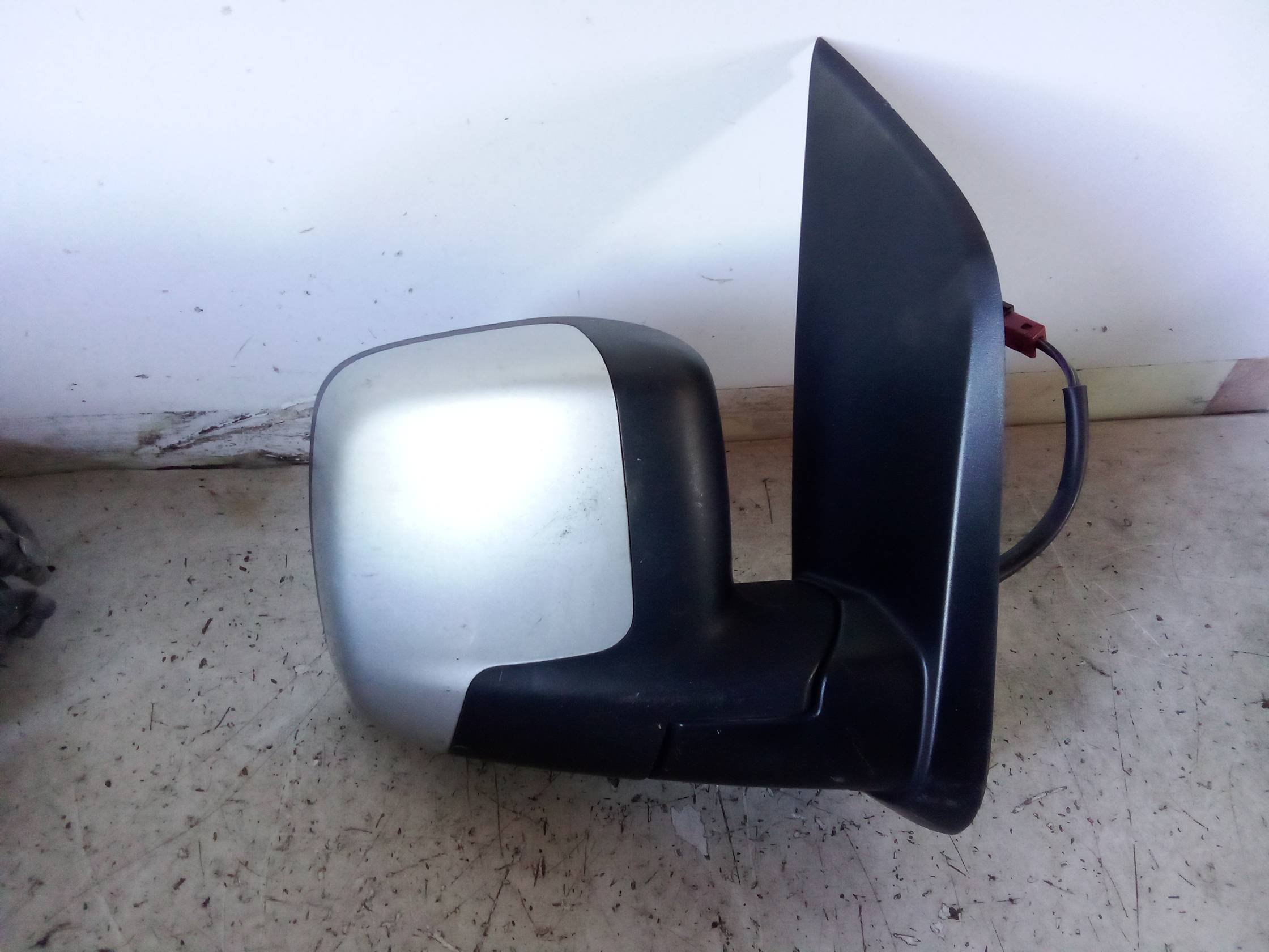 Retrovisore est. regolaz. elettr. dx.