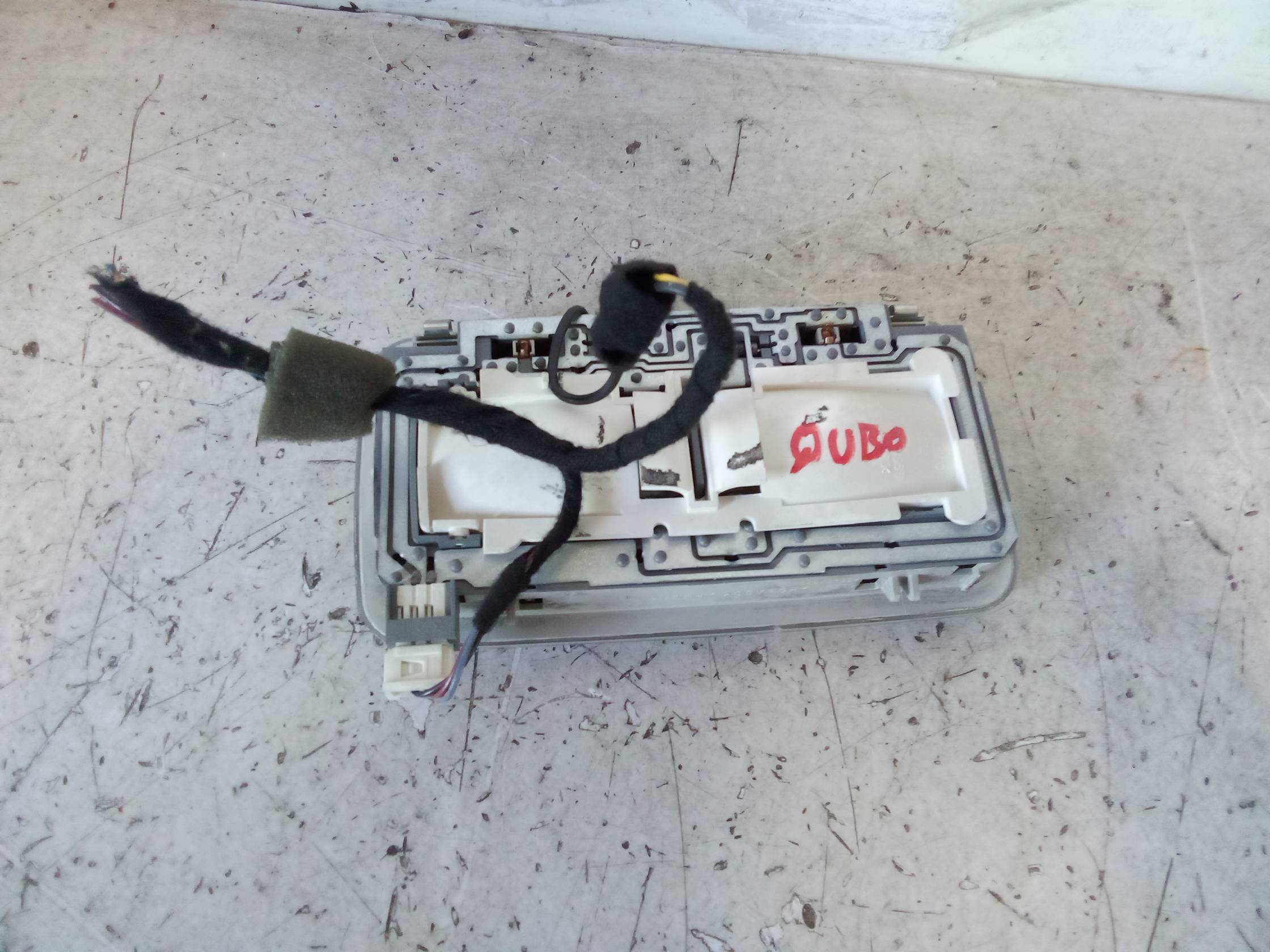 Luce cortesia ant. tetto