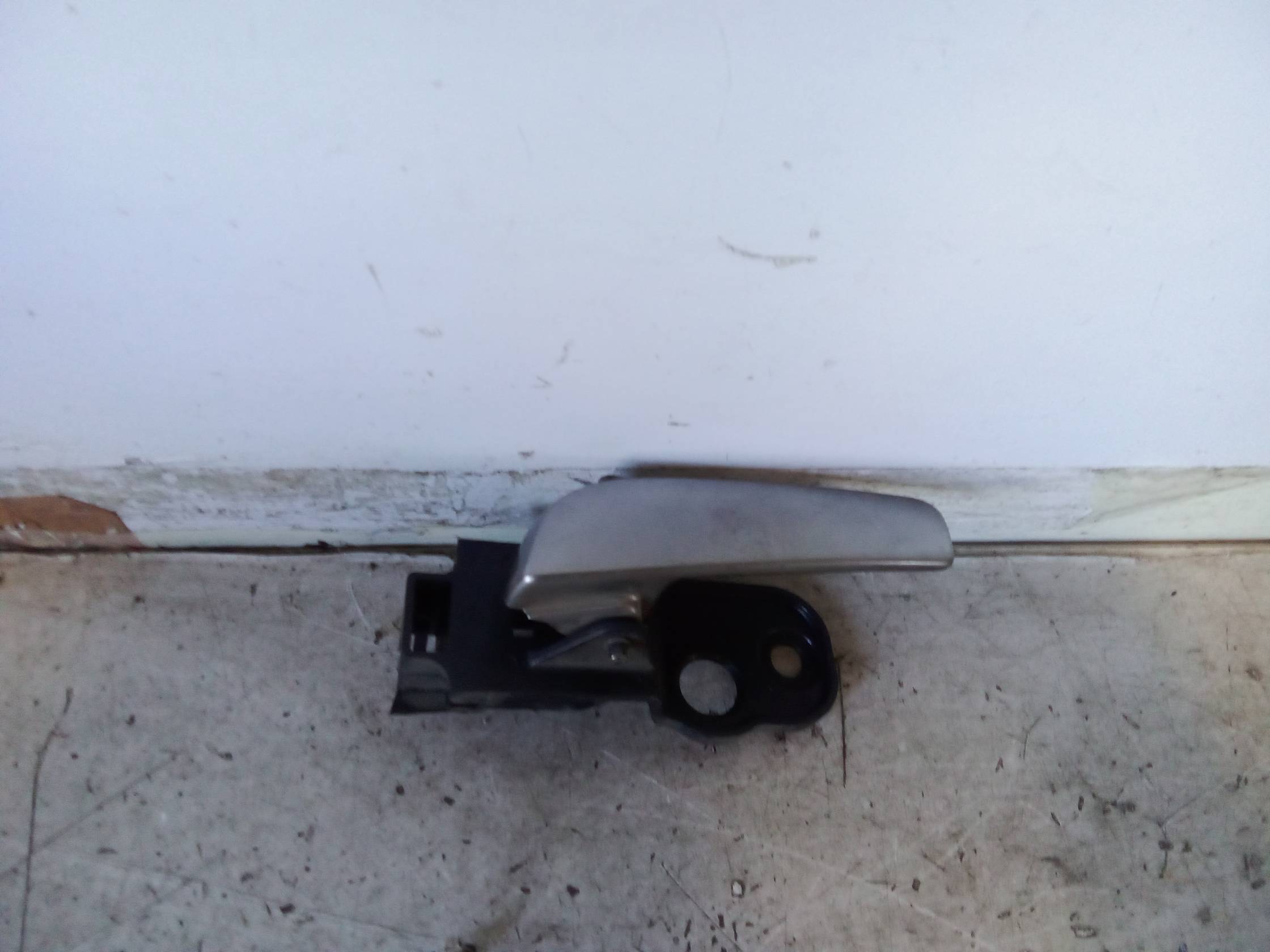 Maniglia int. apertura  porta ant. dx.