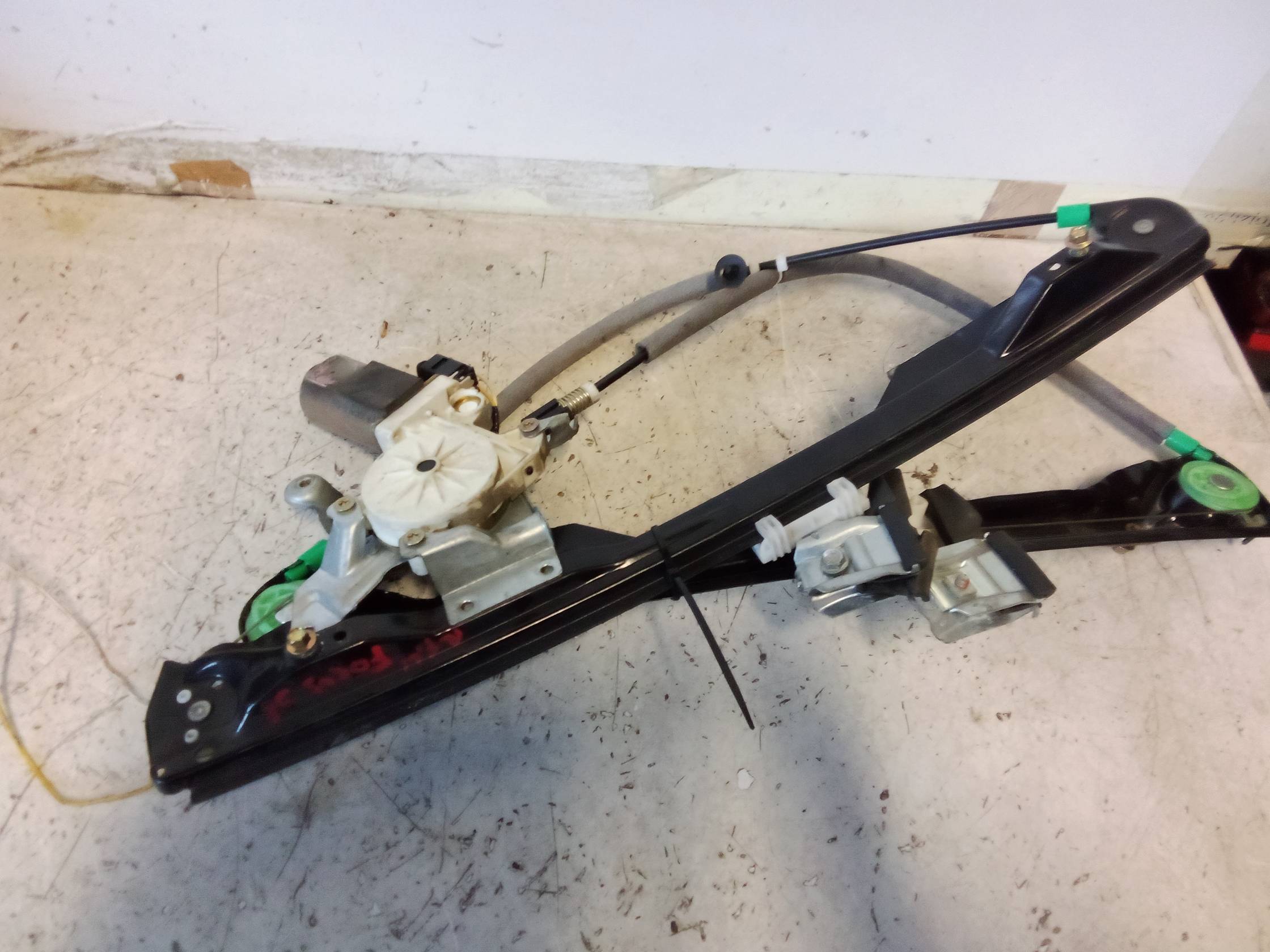 Alzacristallo elettr. porta ant. sx.