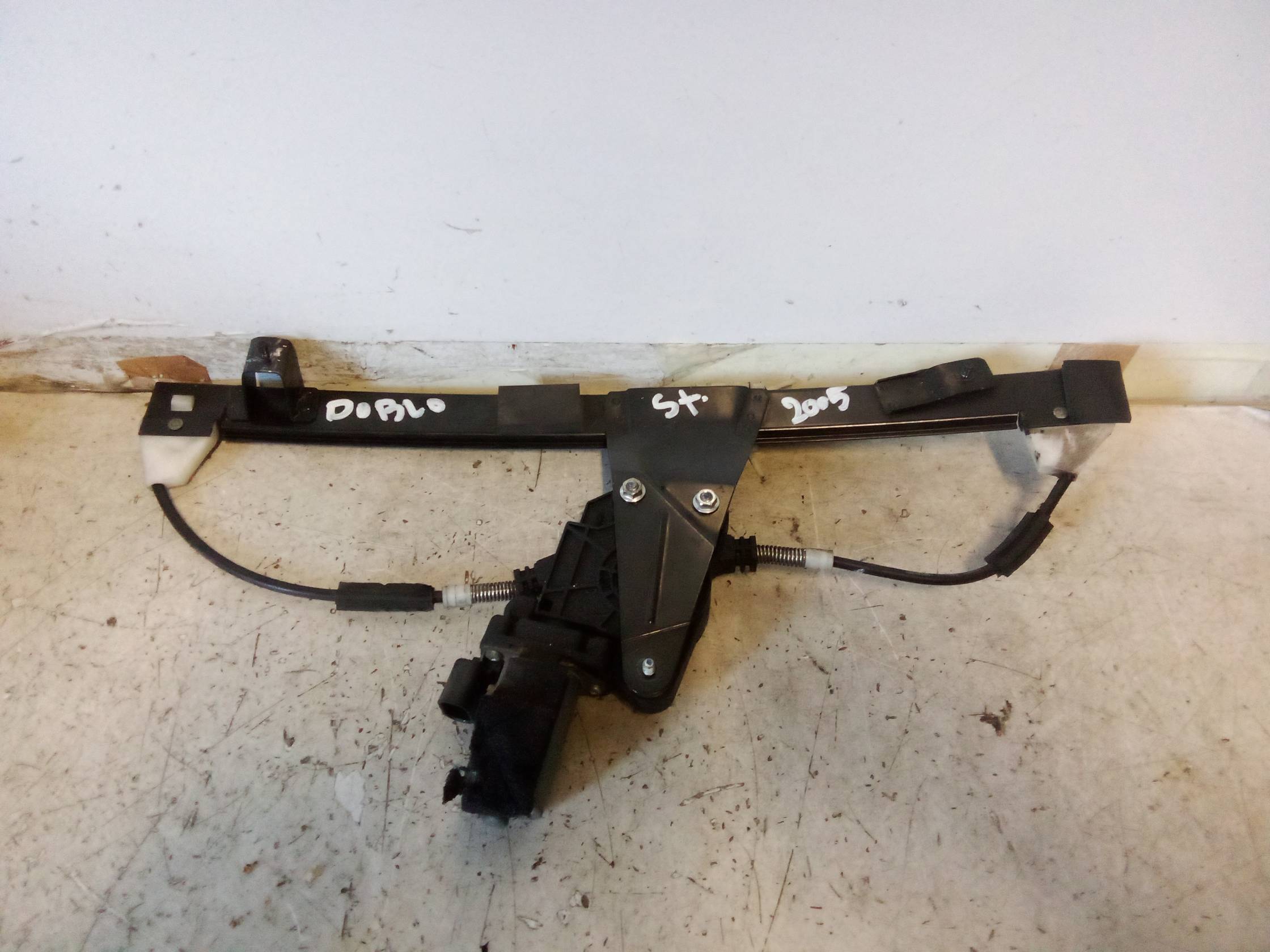 Alzacristallo elettr. porta ant. con motorino sx.