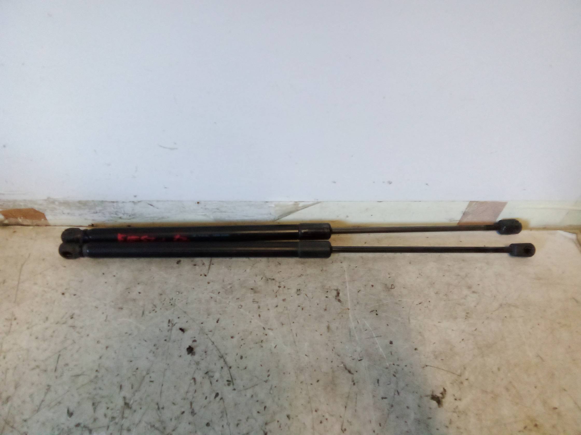 Asta ammortizzante portello post. dx.