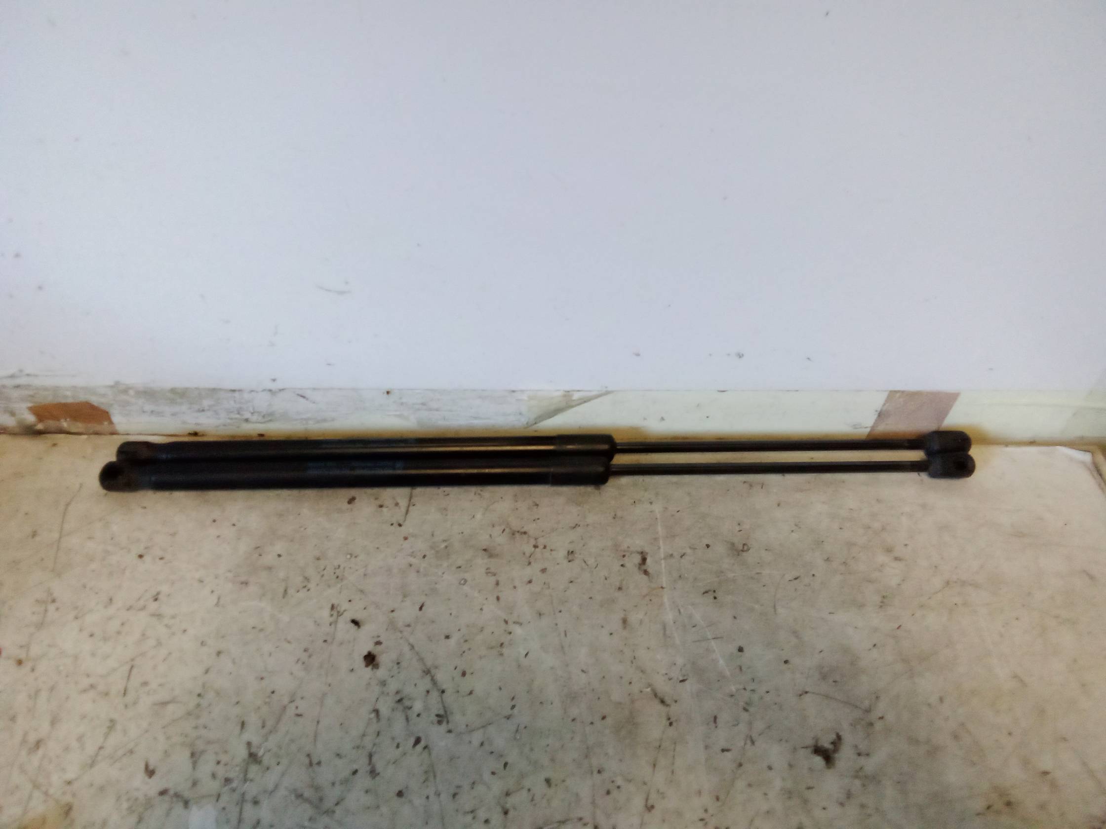 Asta ammortizzante portello post. sx.