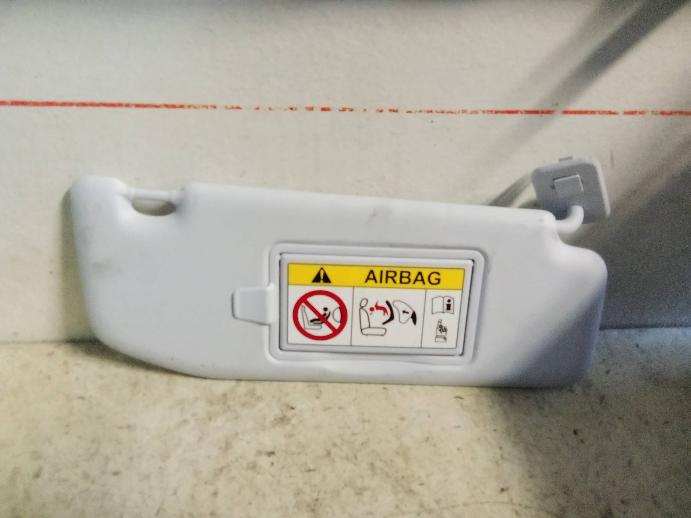 Aletta parasole parabrezza dx.