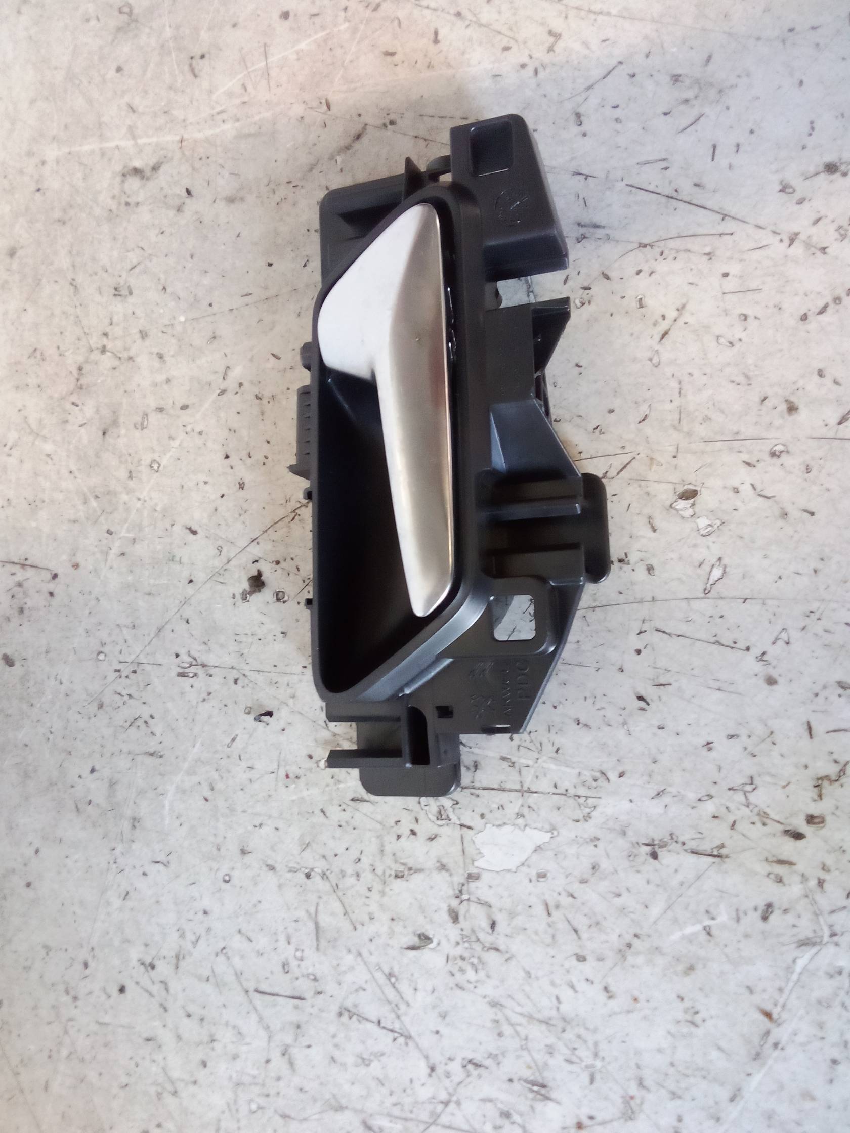 Maniglia int. apertura  porta ant. dx.