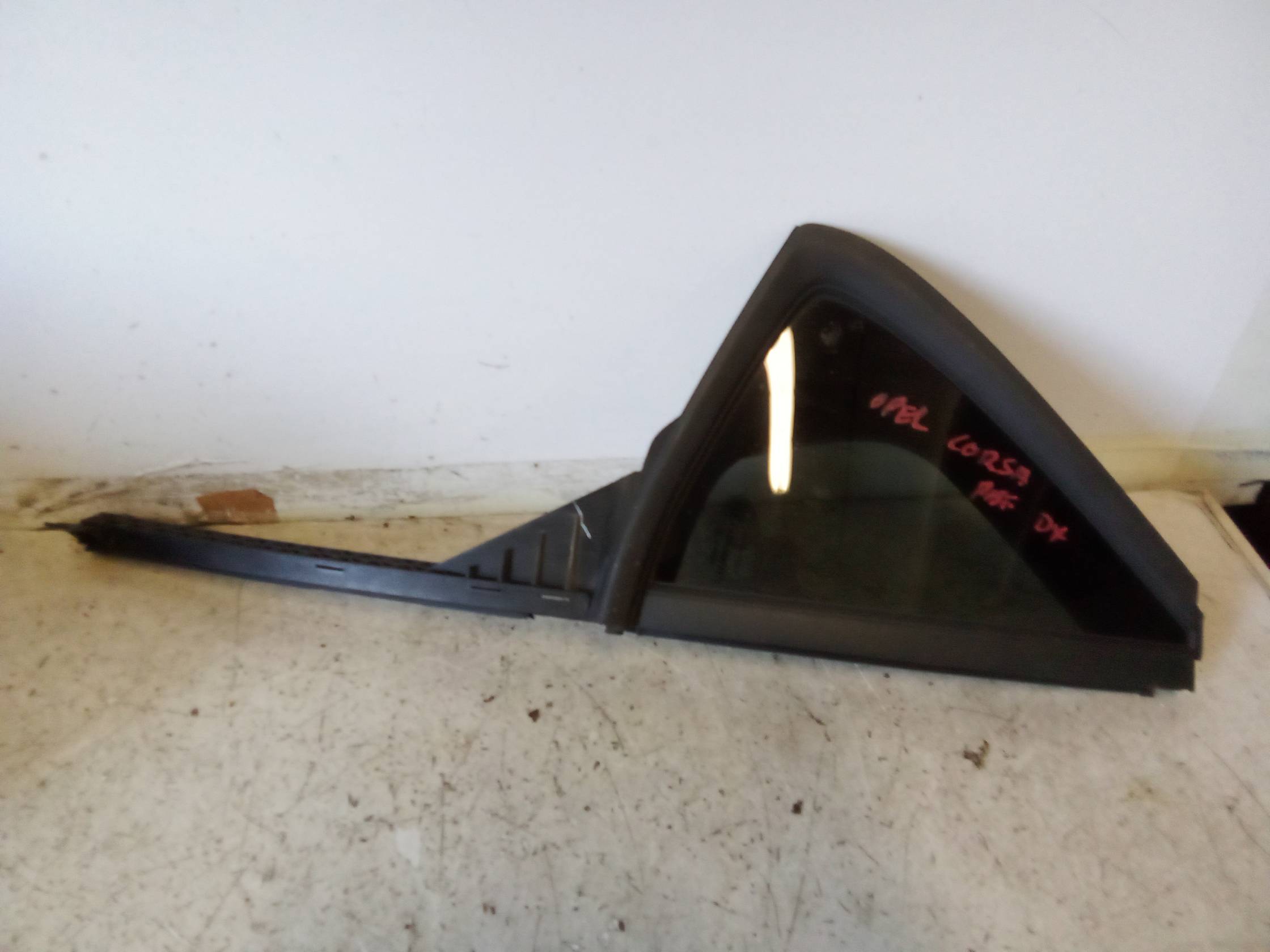 Fisso porta post. dx.