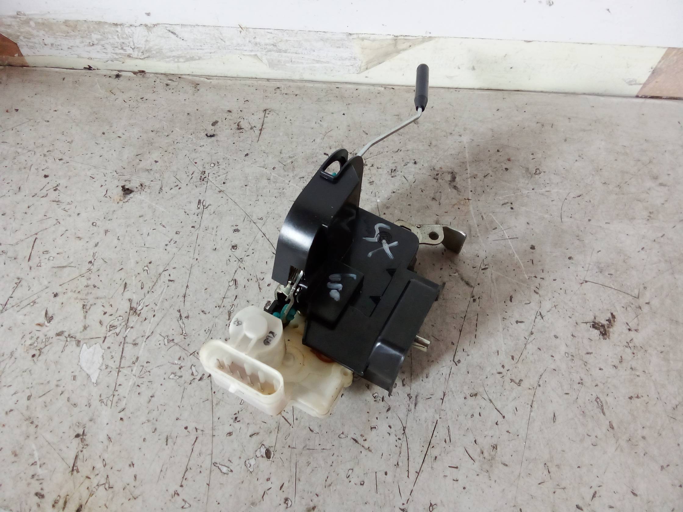 Serratura porta ant. sx.