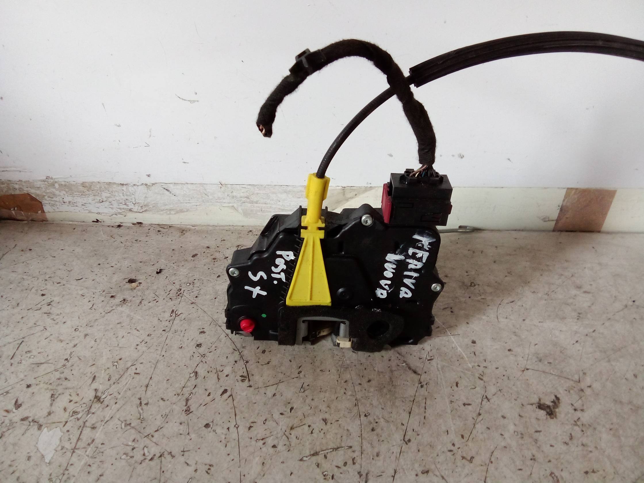 Serratura porta post. sx.