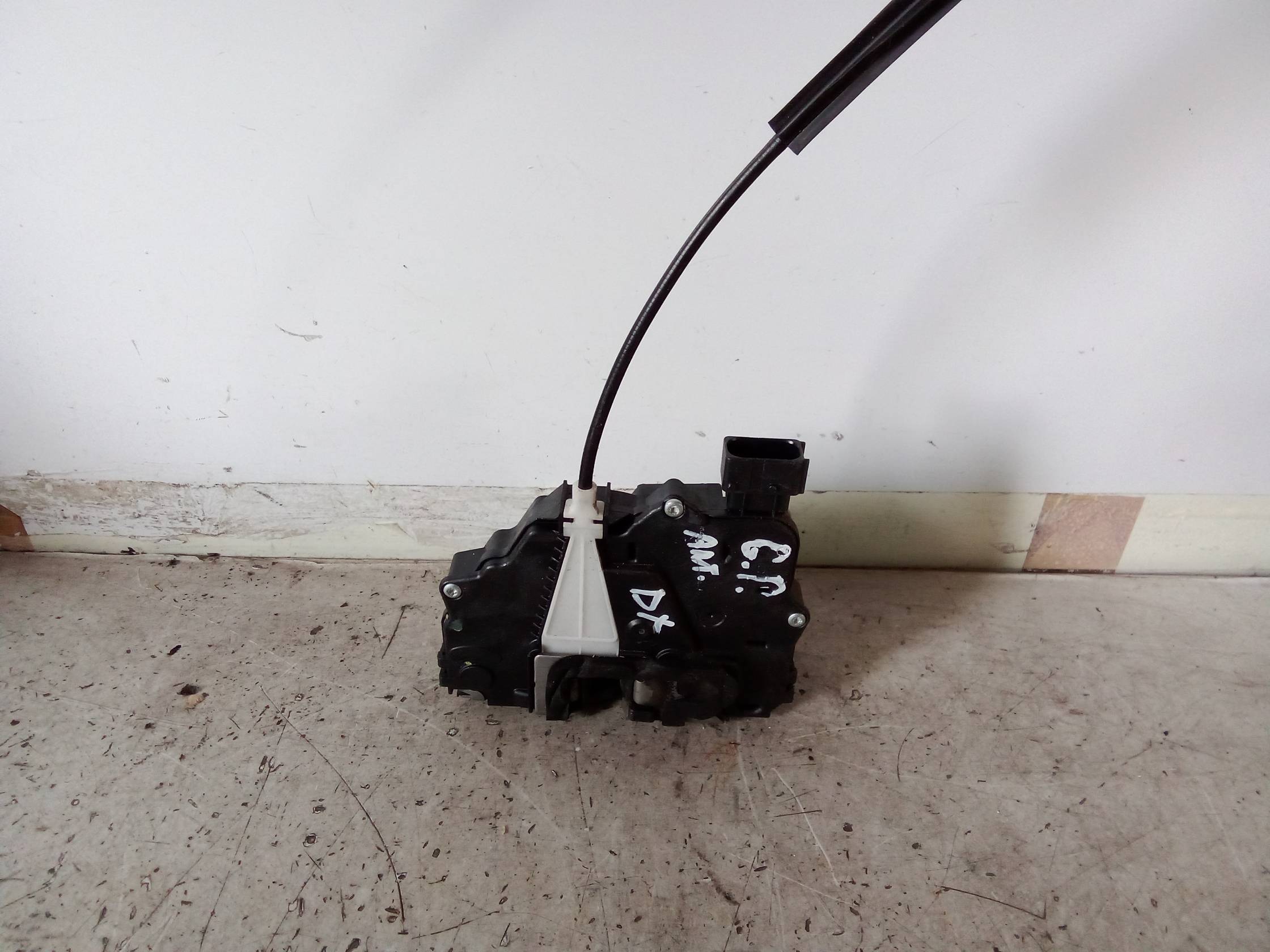 Serratura chiusura c.zta porta ant. dx. Serratura chiusura c.zta porta ant. dx.