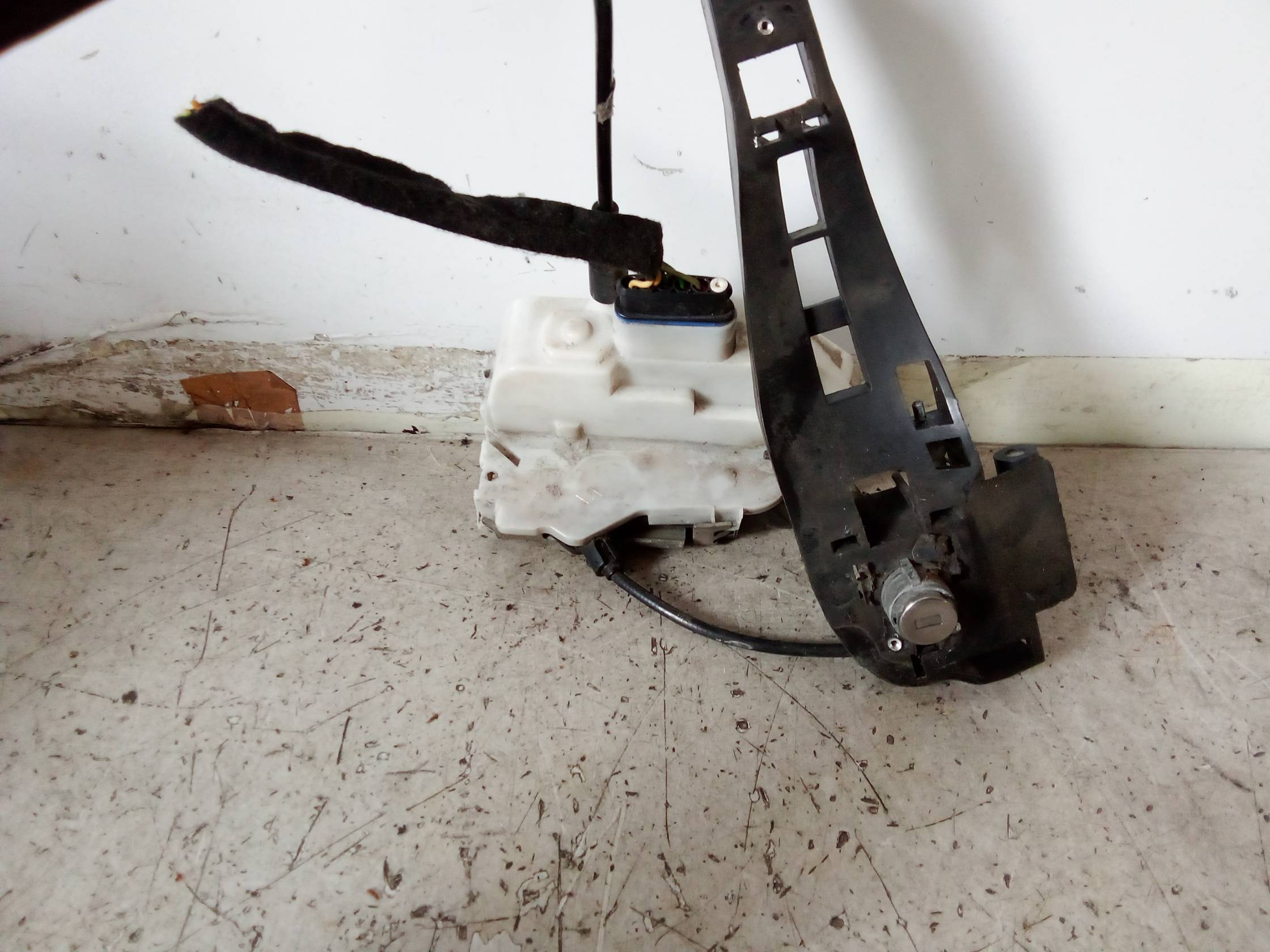 Serratura porta ant. sx.