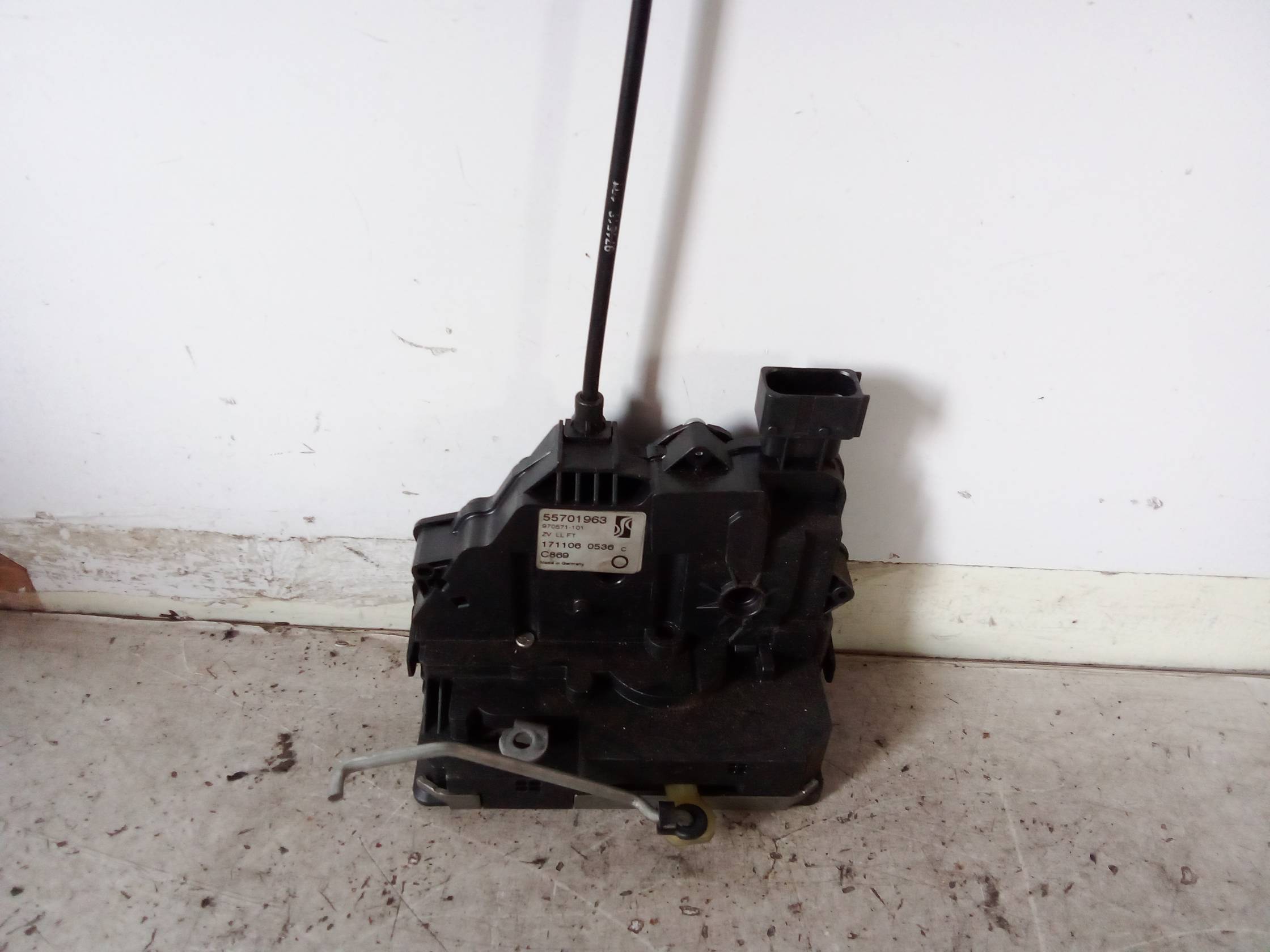 Serratura chiusura c.zta porta ant. sx. Serratura chiusura c.zta porta ant. sx.