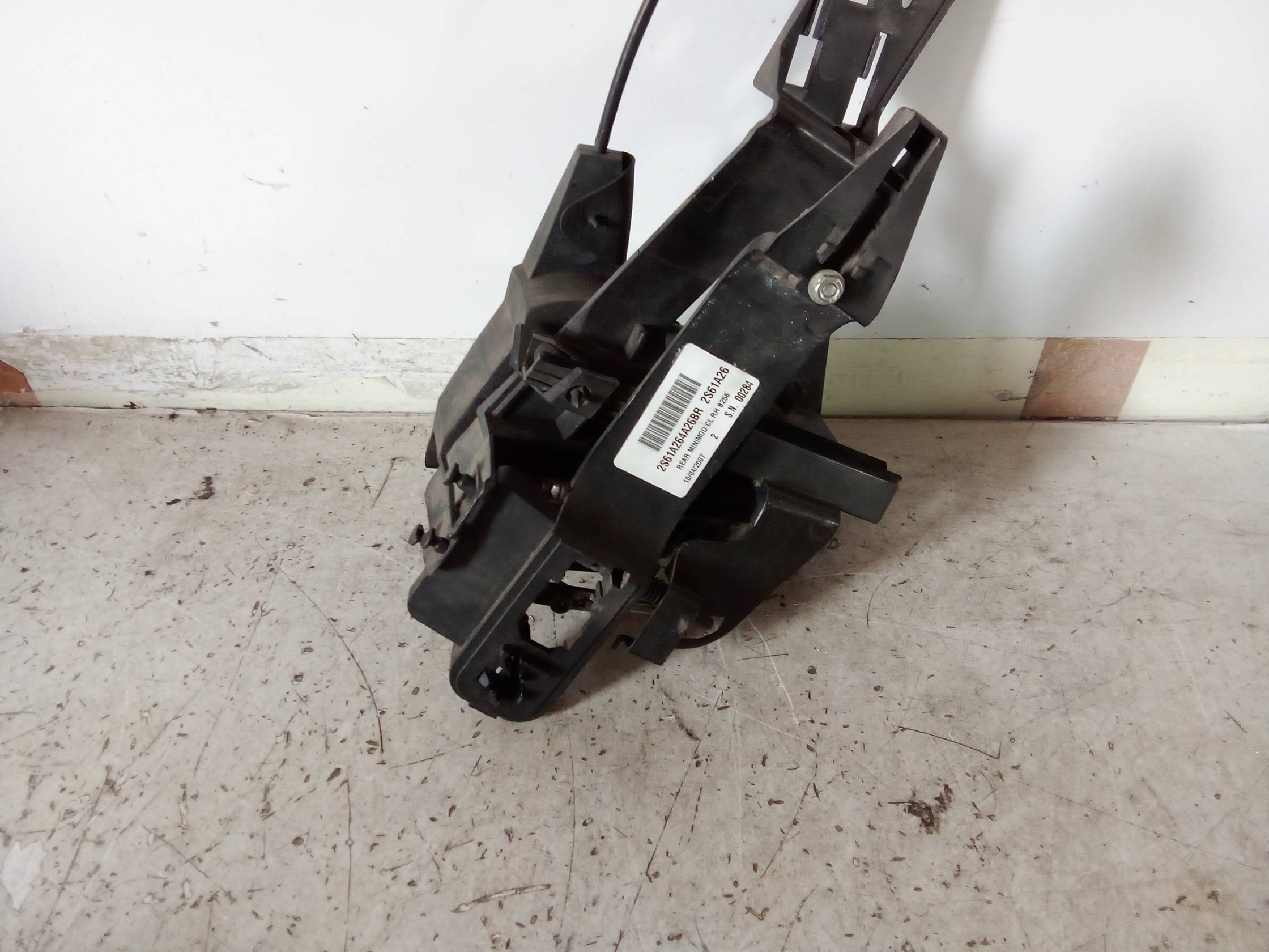 Serratura porta post. dx.