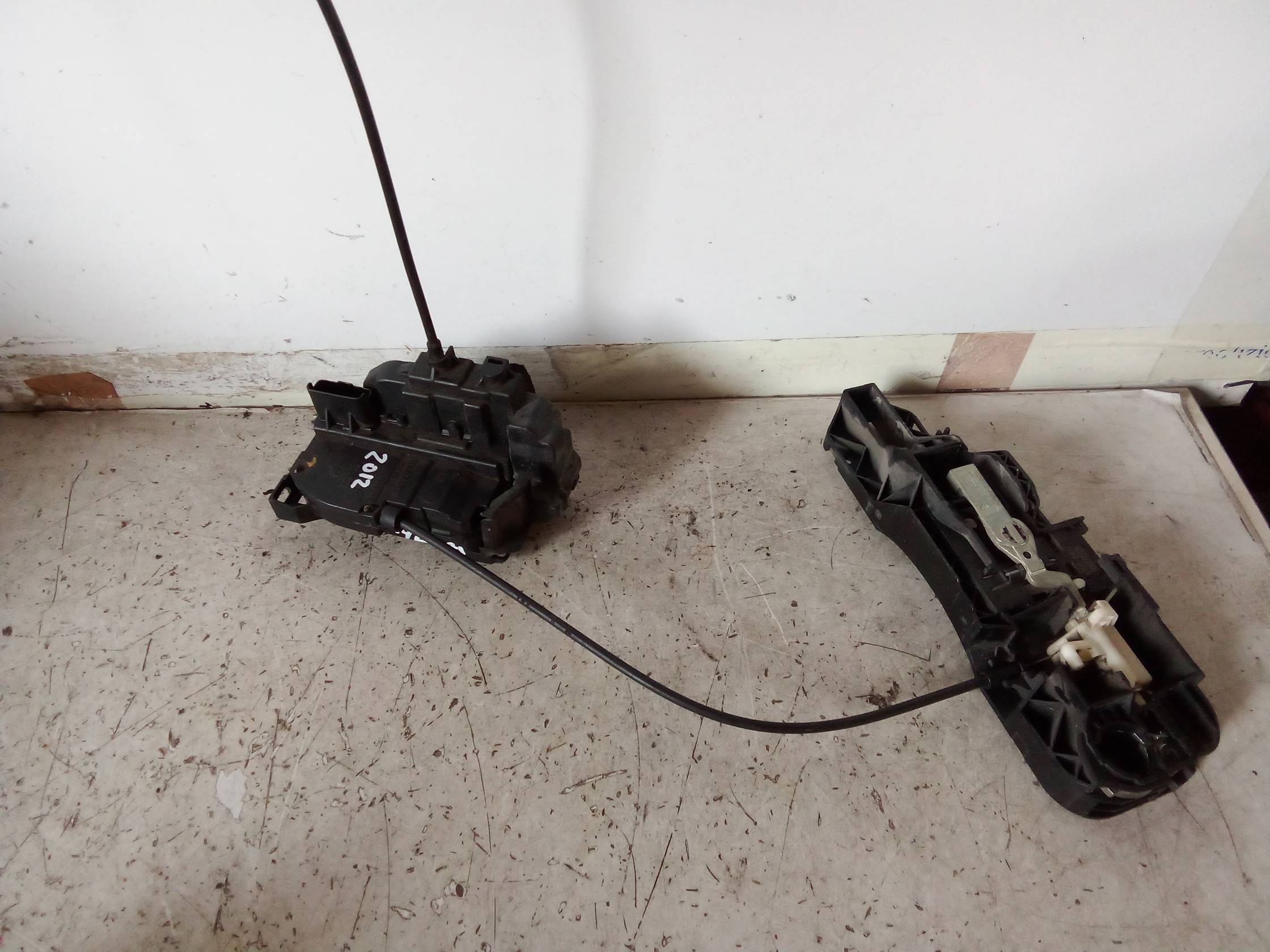 Serratura porta post. sx.