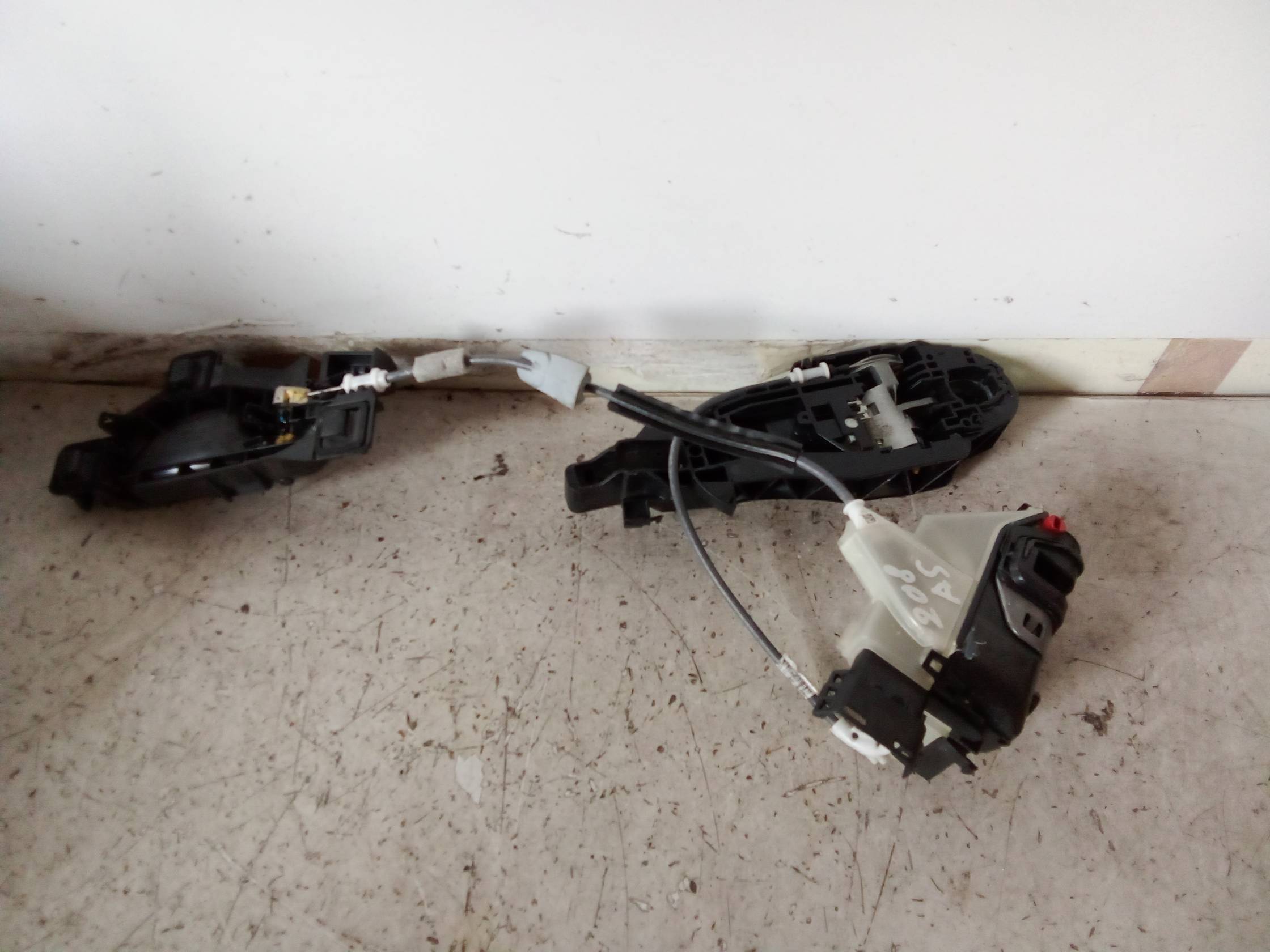 Serratura porta ant. sx.