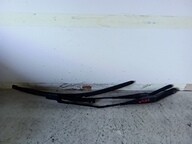 Braccio tergiparabrezza sx.