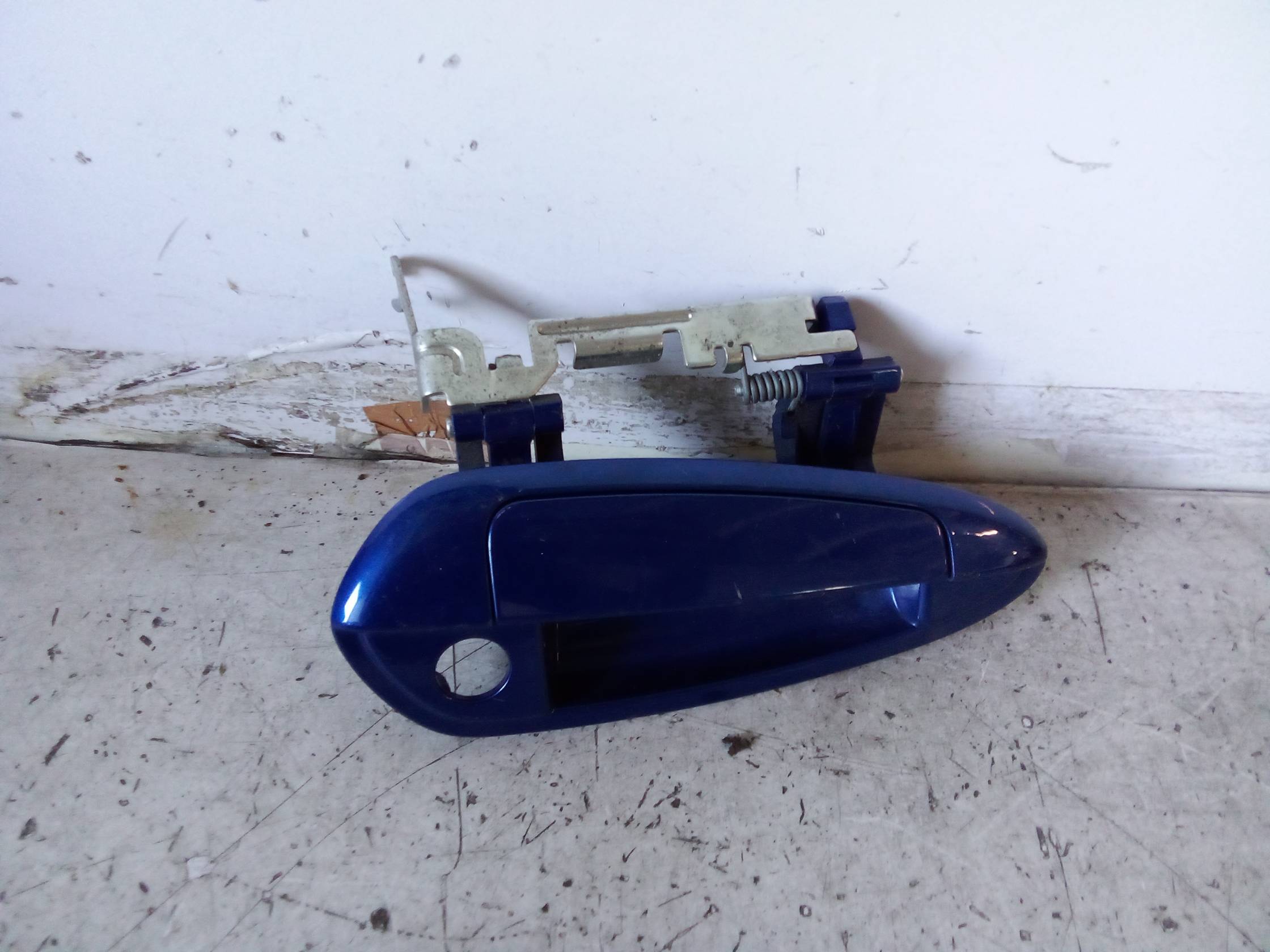 Maniglia porta ant. dx. Maniglia porta ant. dx.