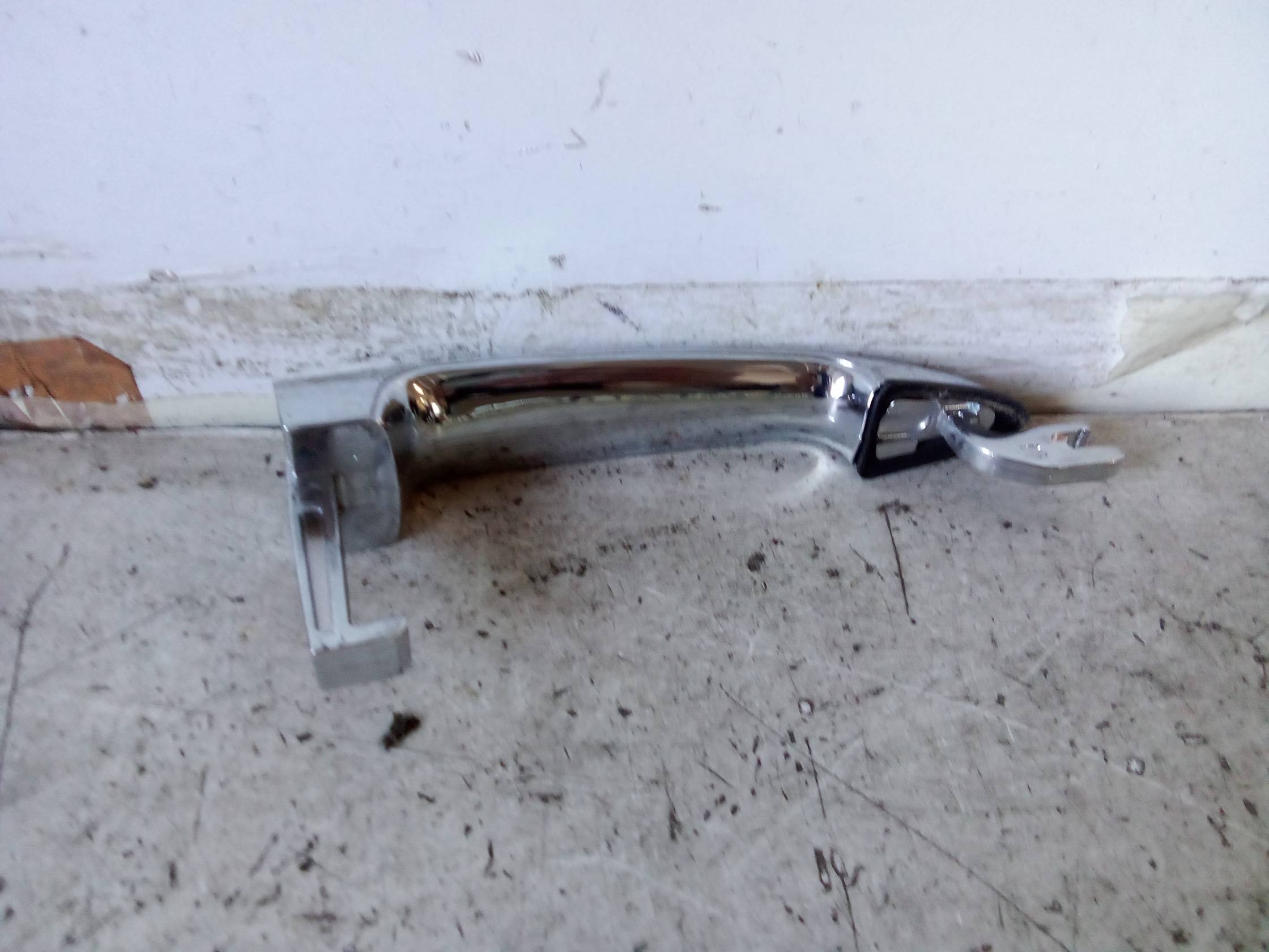 Maniglia porta ant. sx.