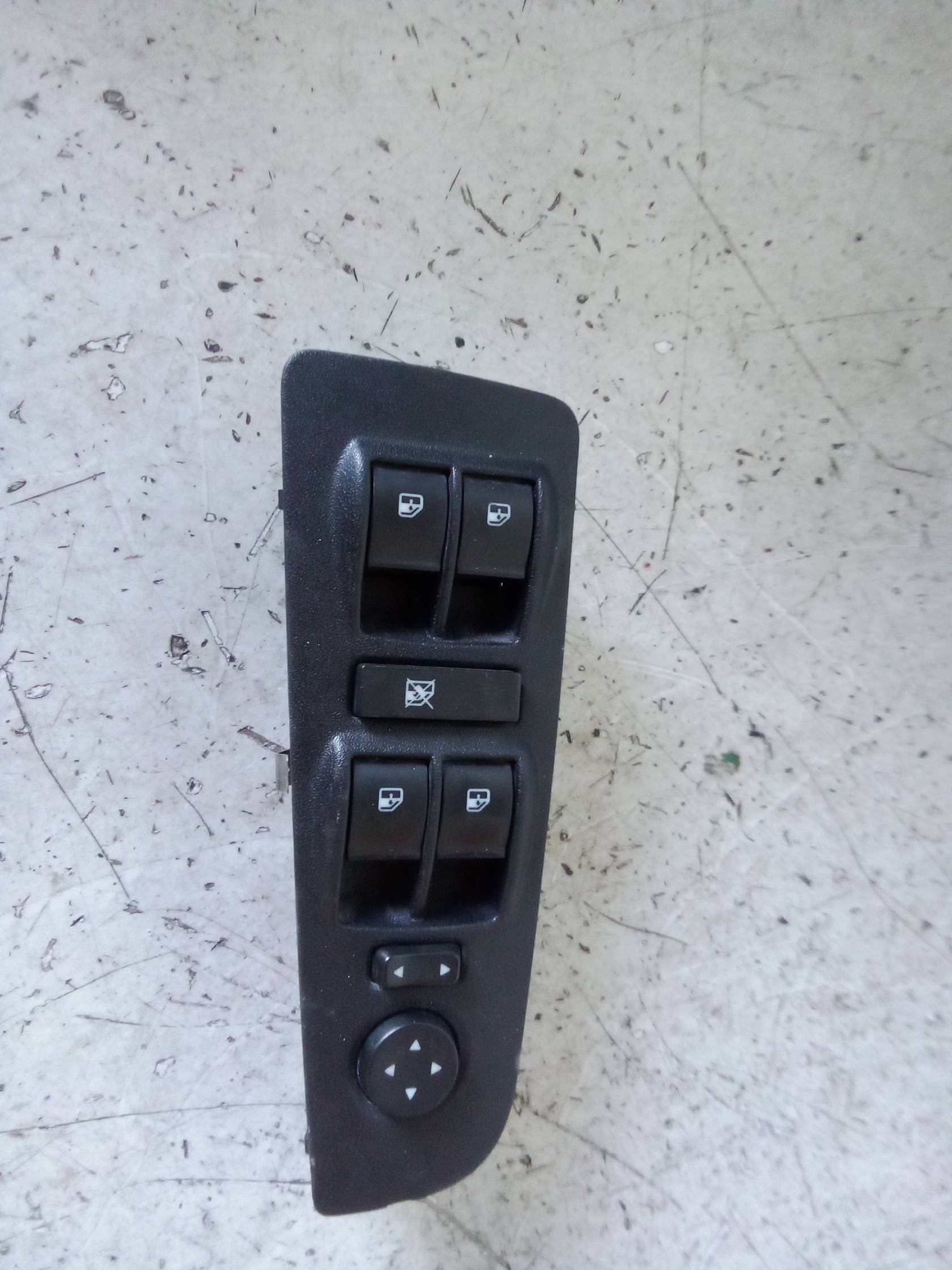 Interruttore alzacristalli porta ant.