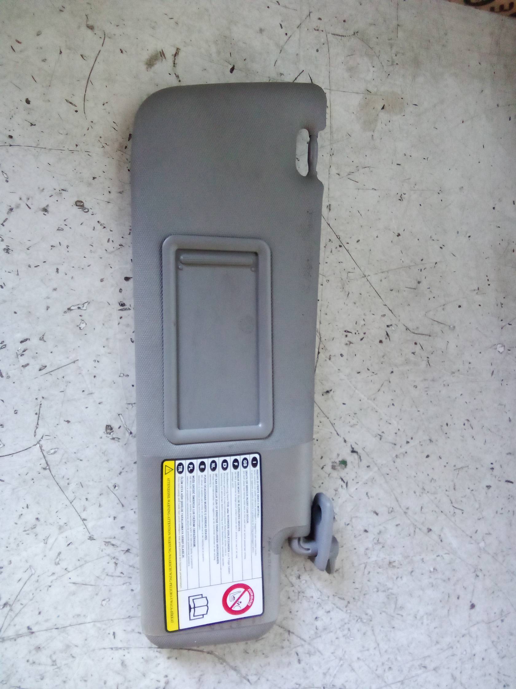 Aletta parasole parabrezza dx.