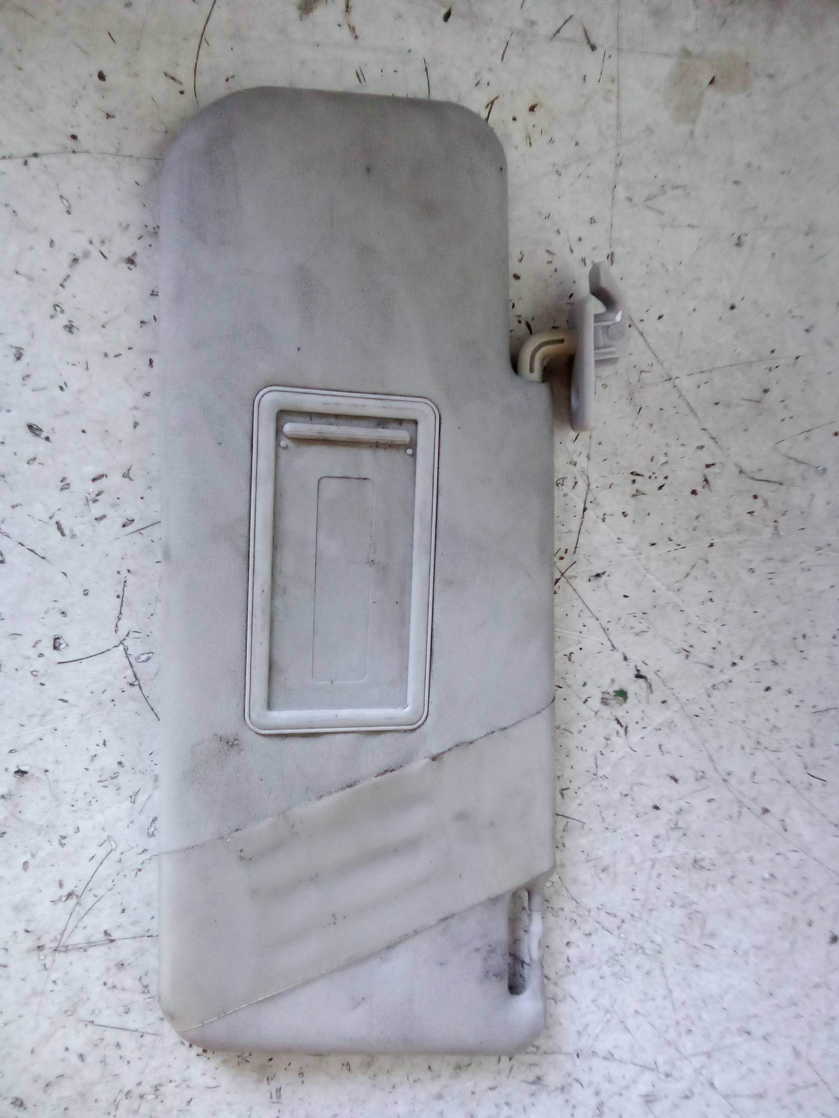 Aletta parasole parabrezza sx.