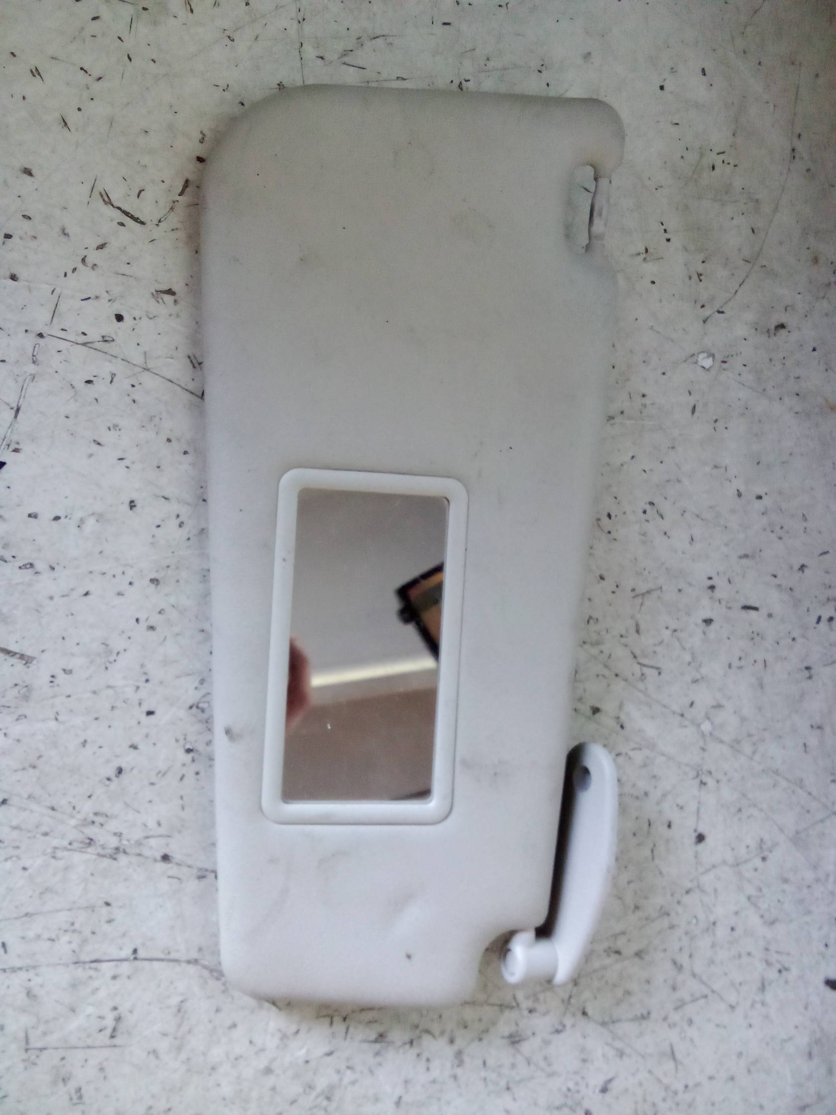 Aletta parasole parabrezza dx.