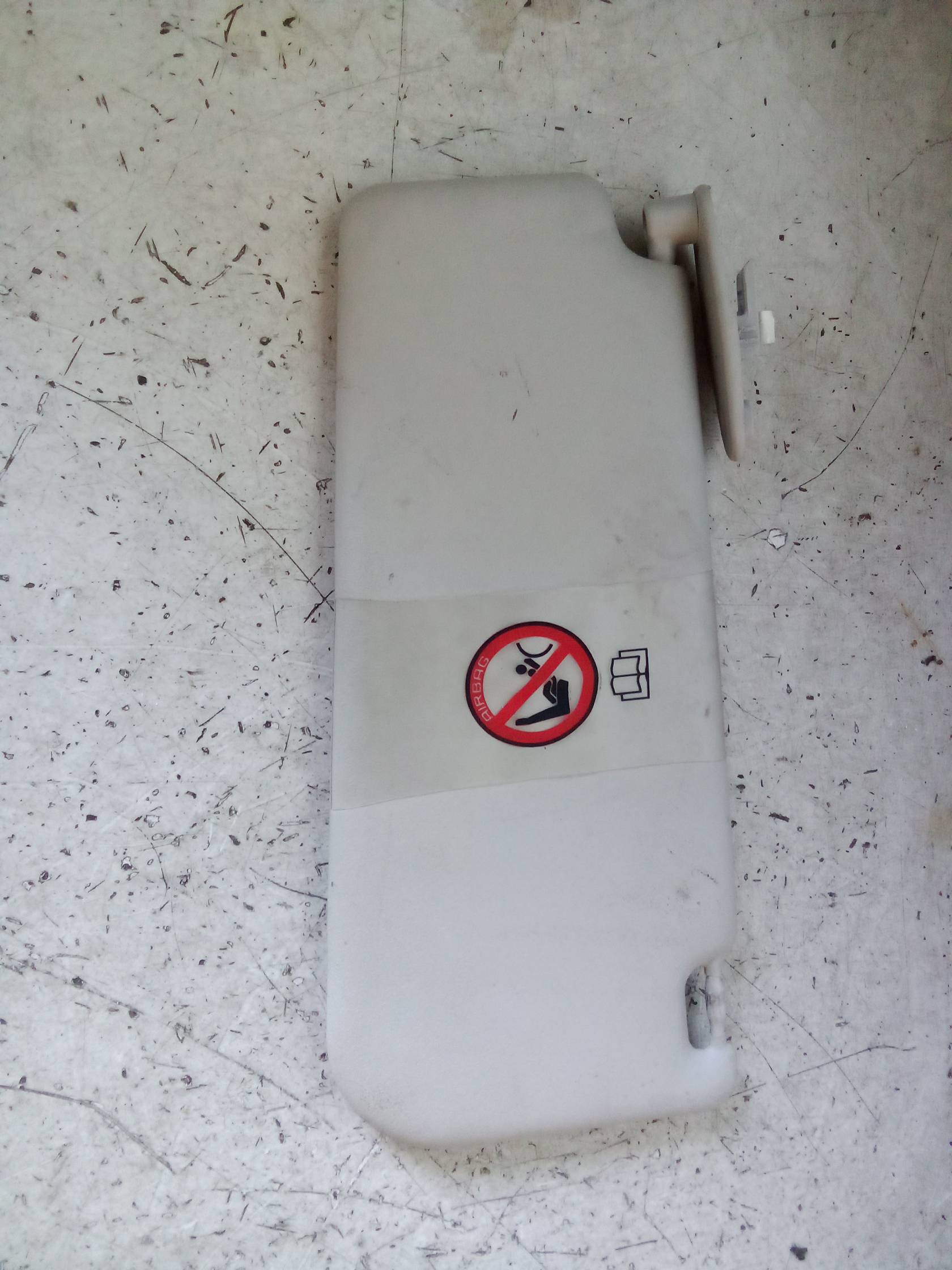 Aletta parasole parabrezza dx.