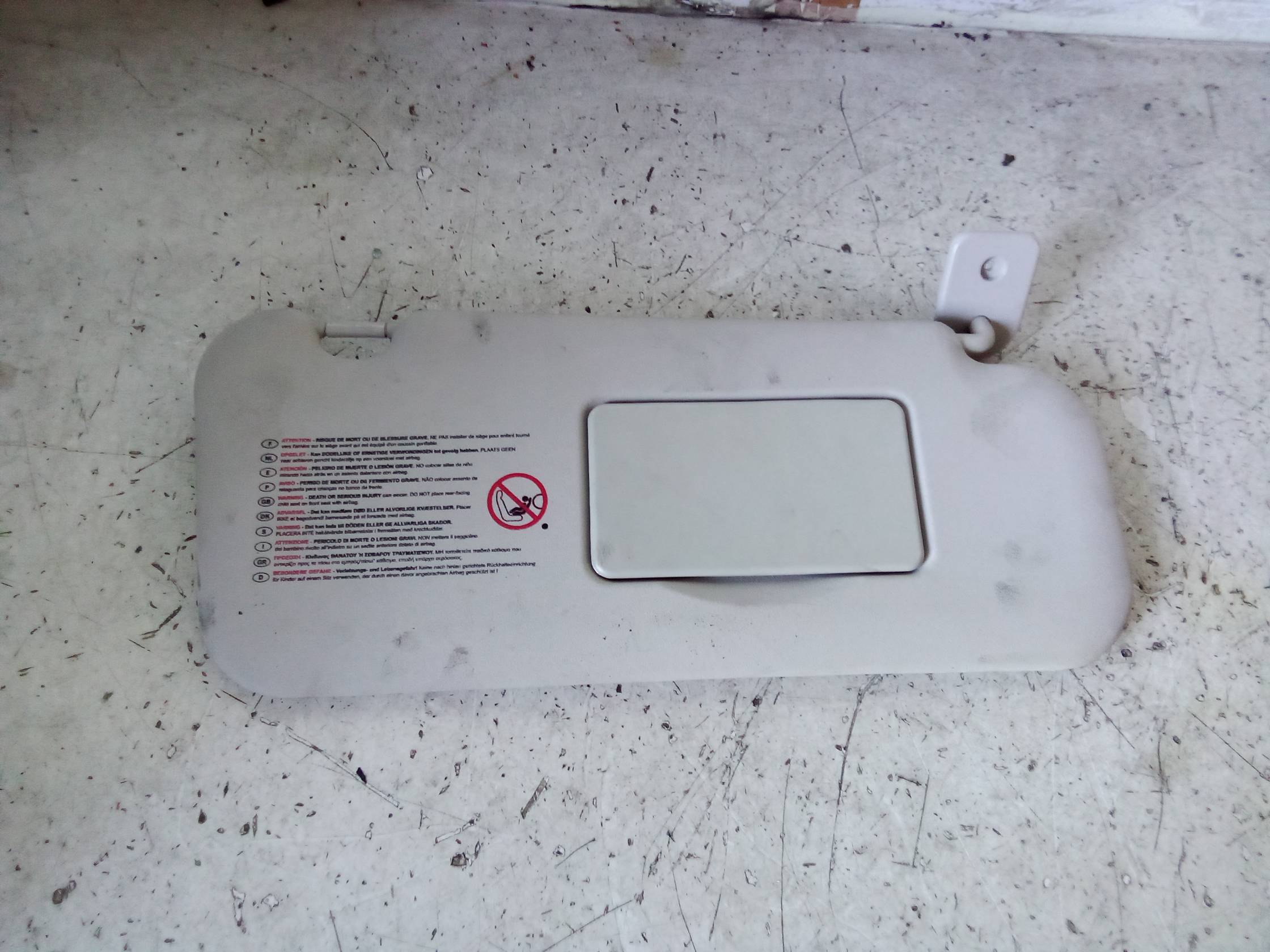 Aletta parasole parabrezza Aletta parasole parabrezza