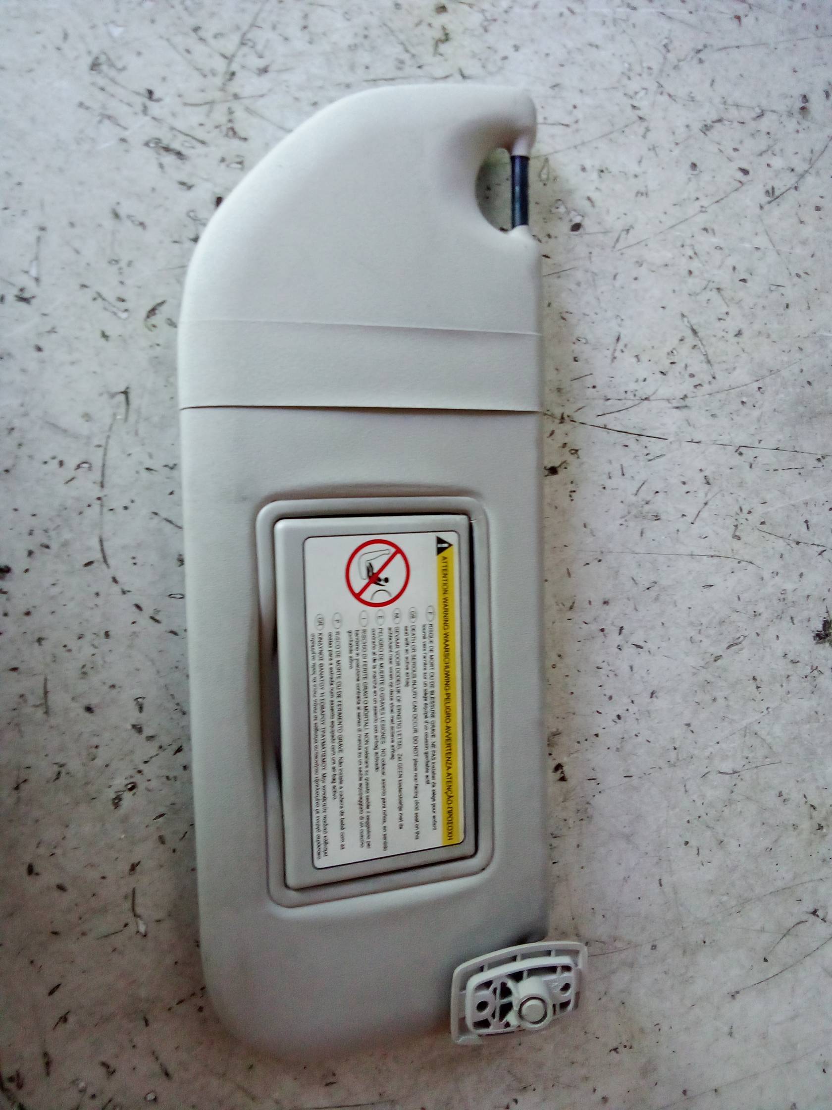 Aletta parasole parabrezza dx.