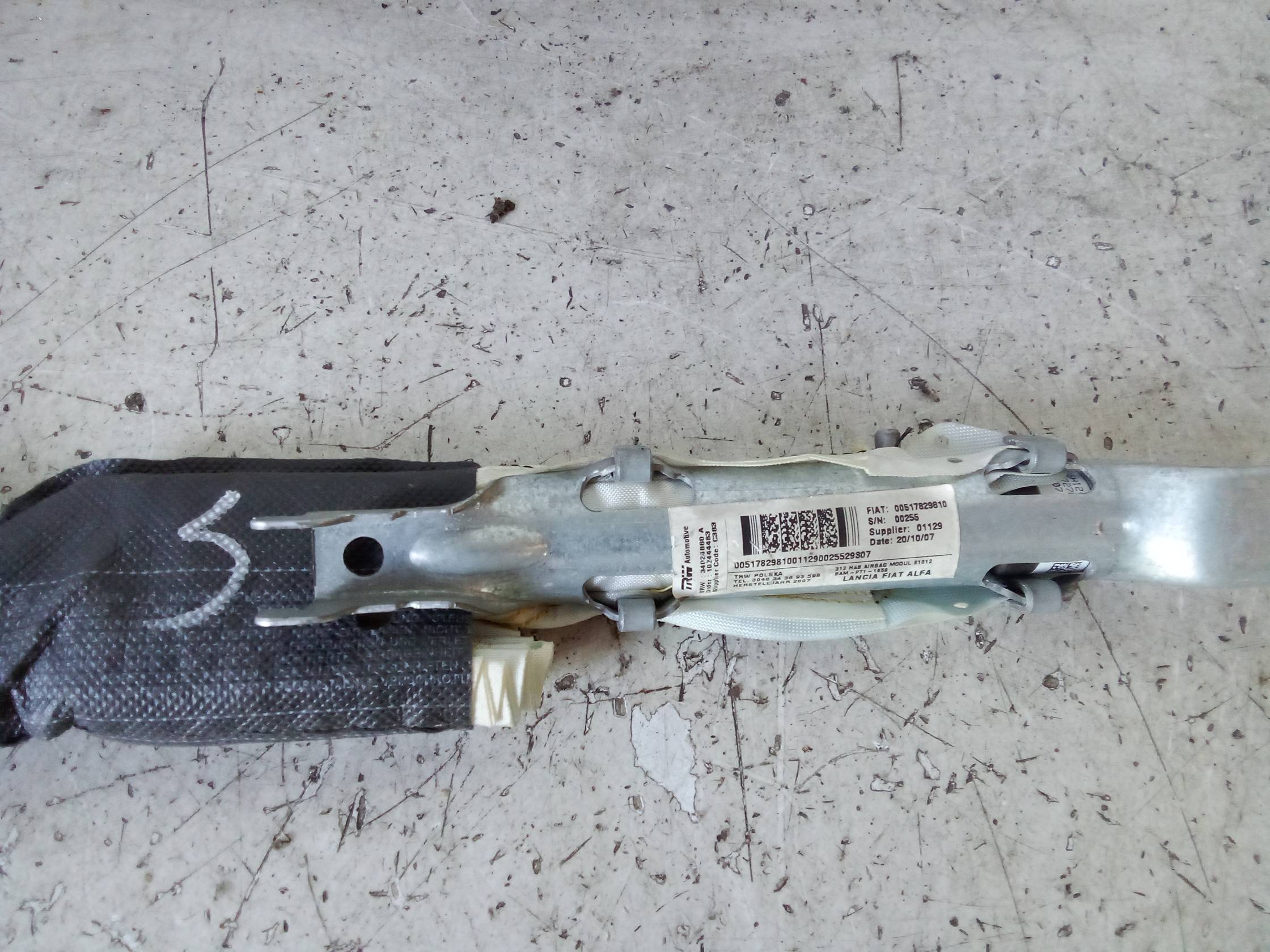 Dispositivo airbag a tendina sx.