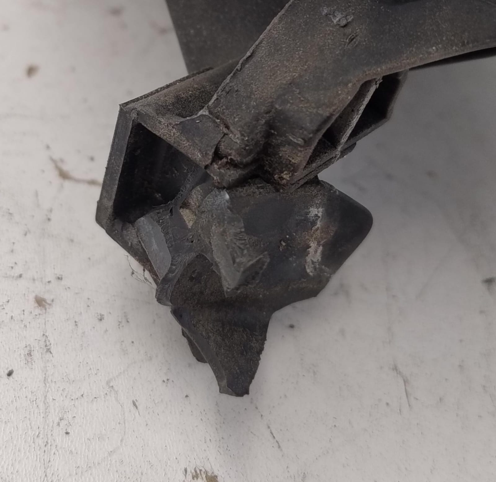 Fanale anteriore sinistro