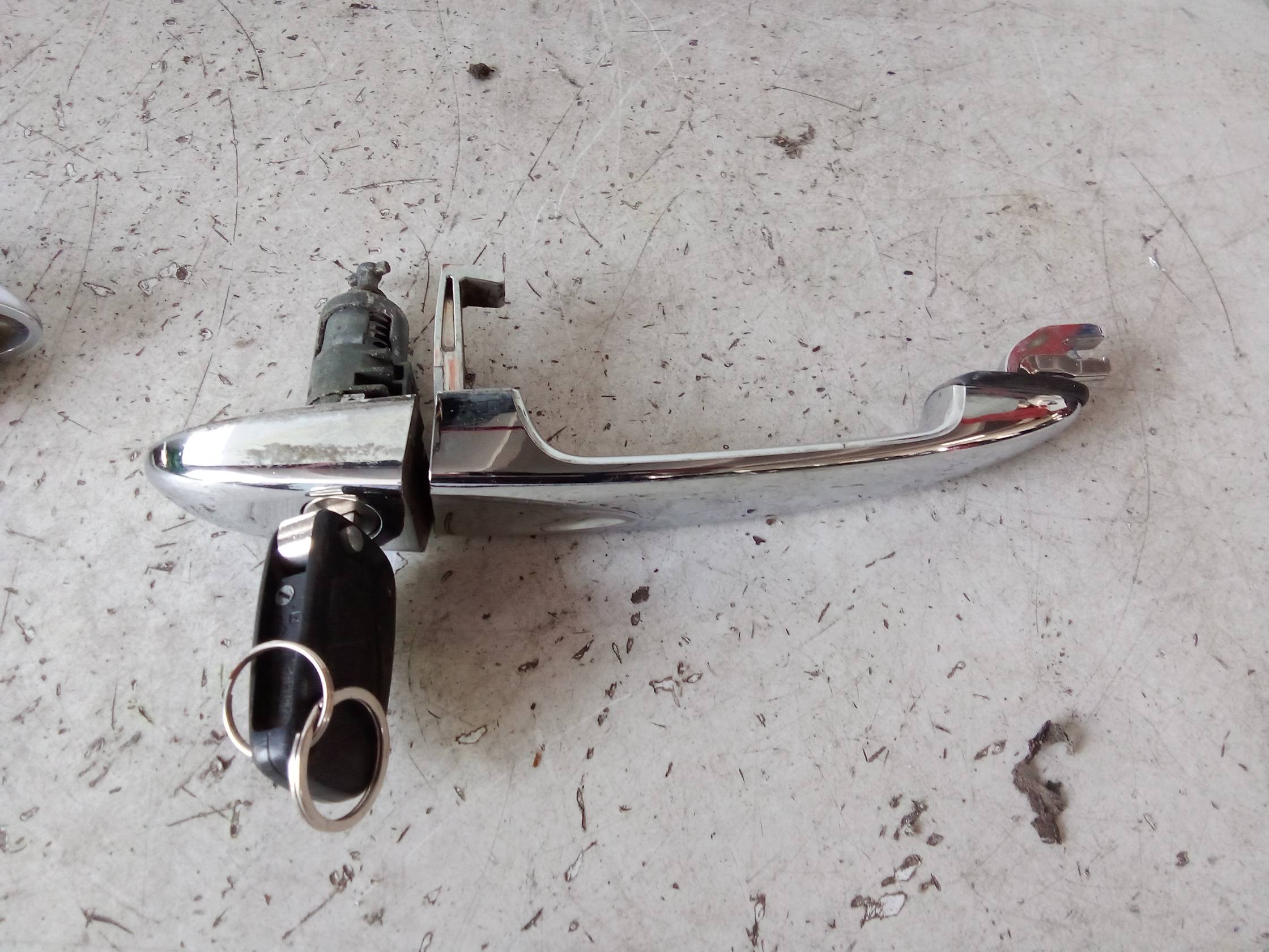 Maniglia porta ant. sx.