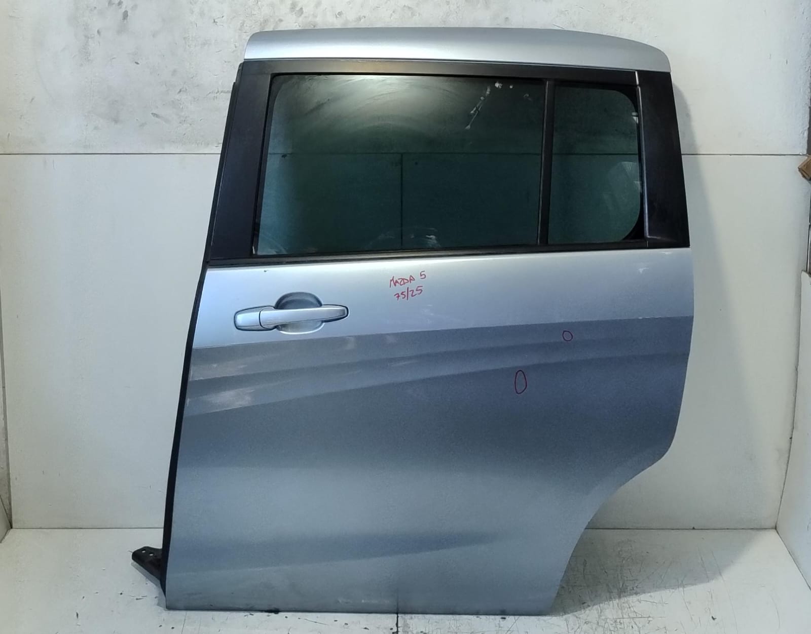 Porta Laterale Scorrevole sx. Porta Laterale Scorrevole sx.