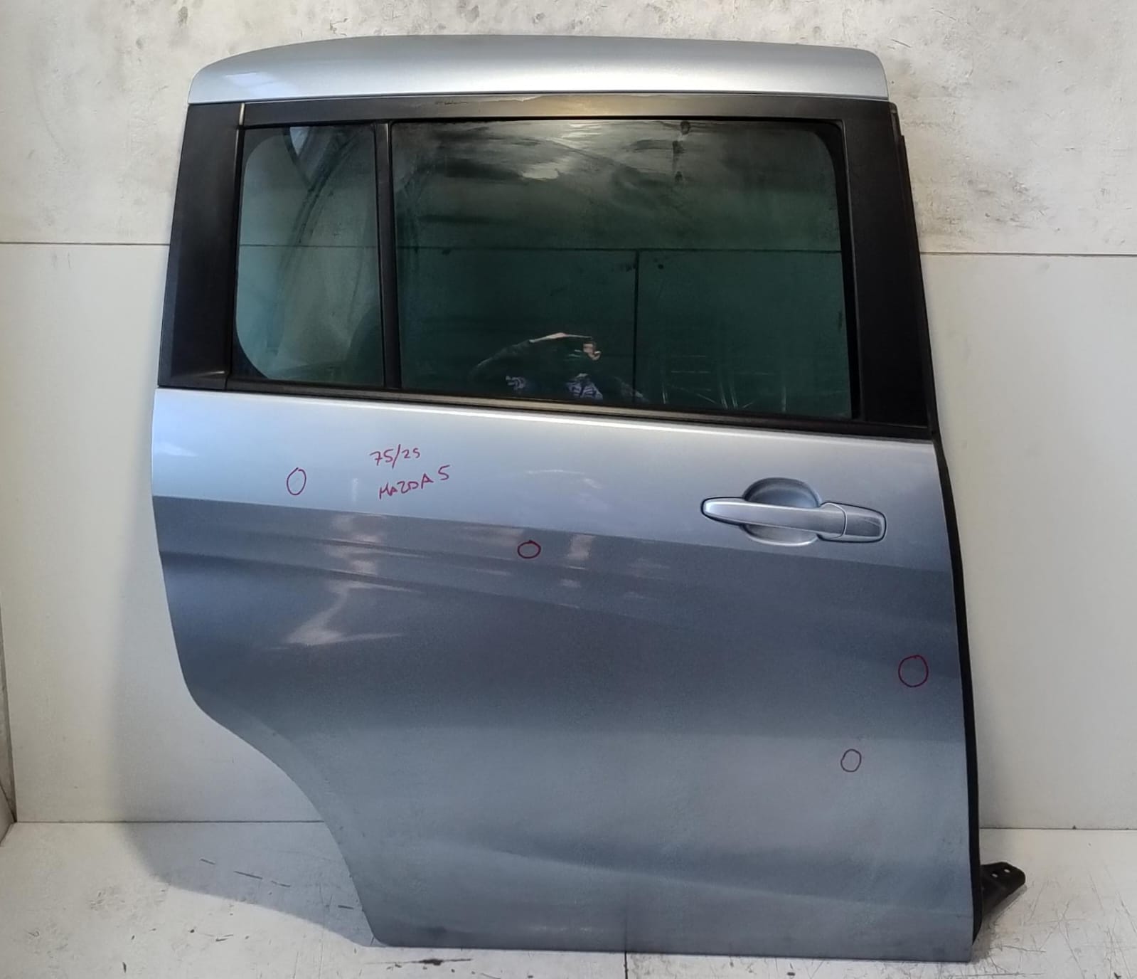 Porta Laterale Scorrevole dx. Porta Laterale Scorrevole dx.