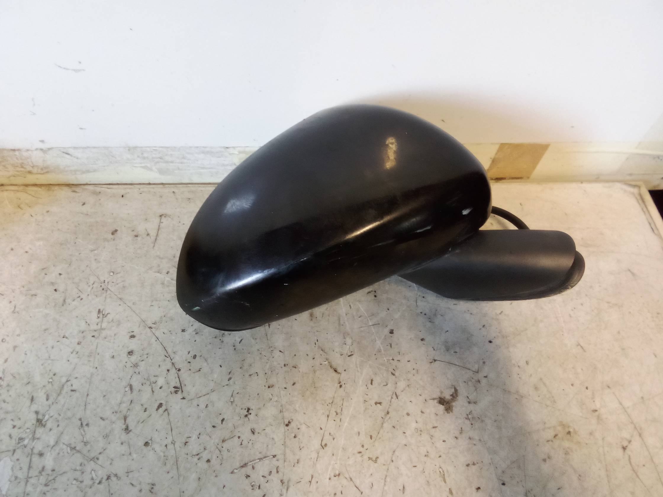 Retrovisore est. regolaz. elettr. dx.