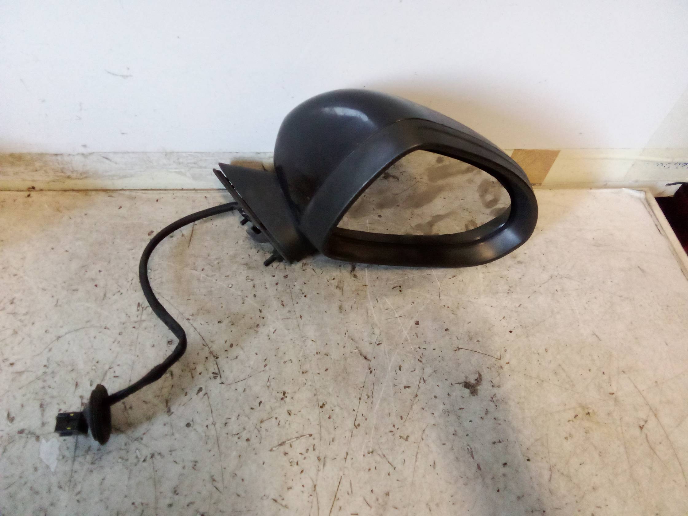 Retrovisore est. regolaz. elettr. dx.