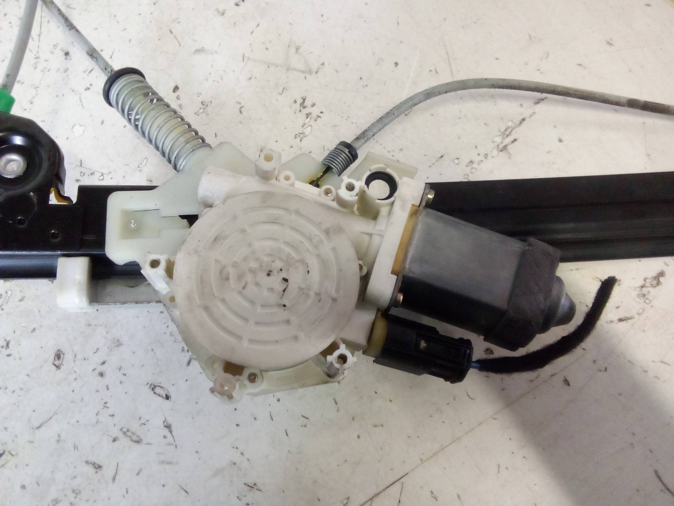 Alzacristallo porta ant. sx.