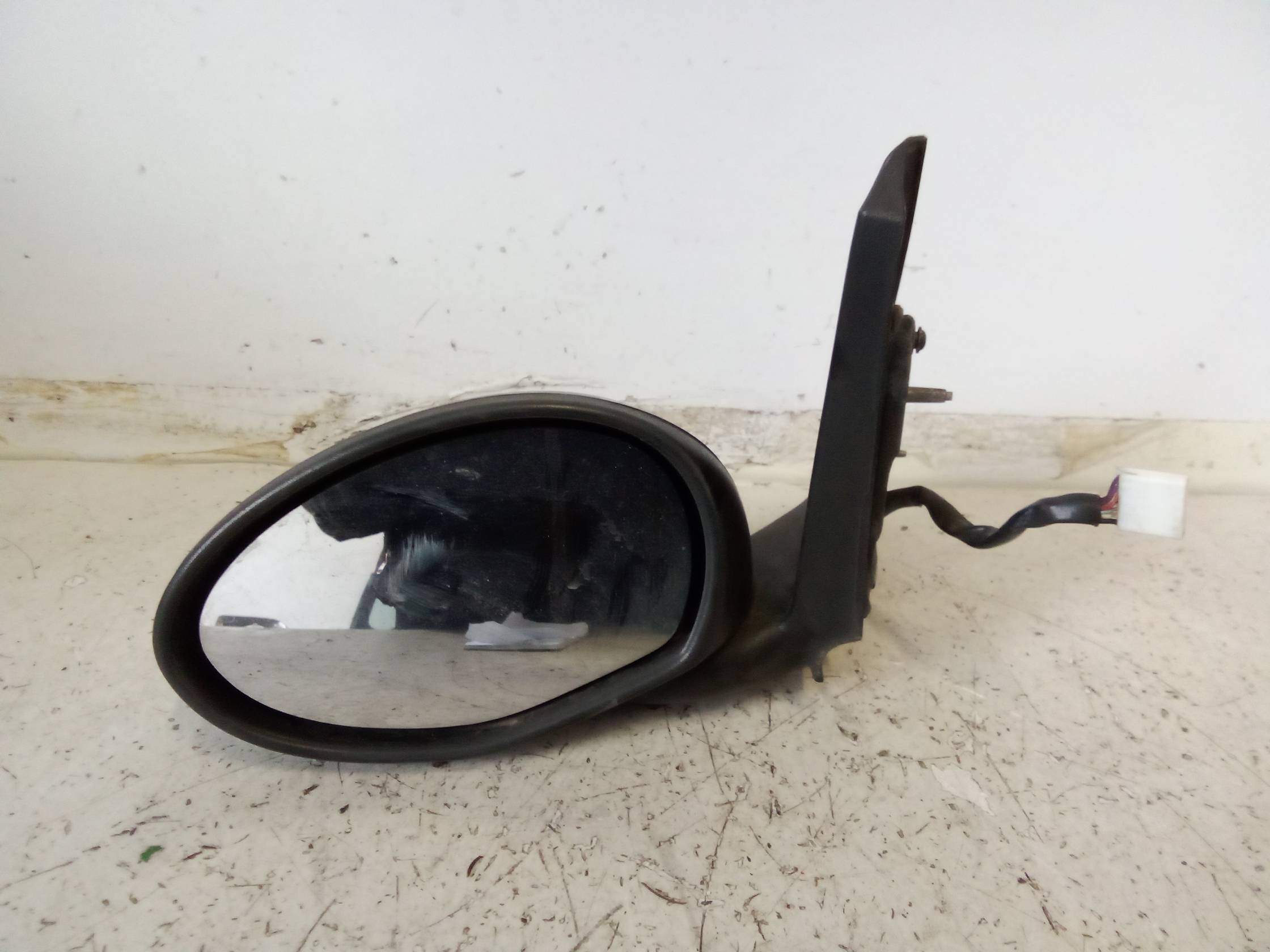 Retrovisore est. regolaz. elettr. sx.