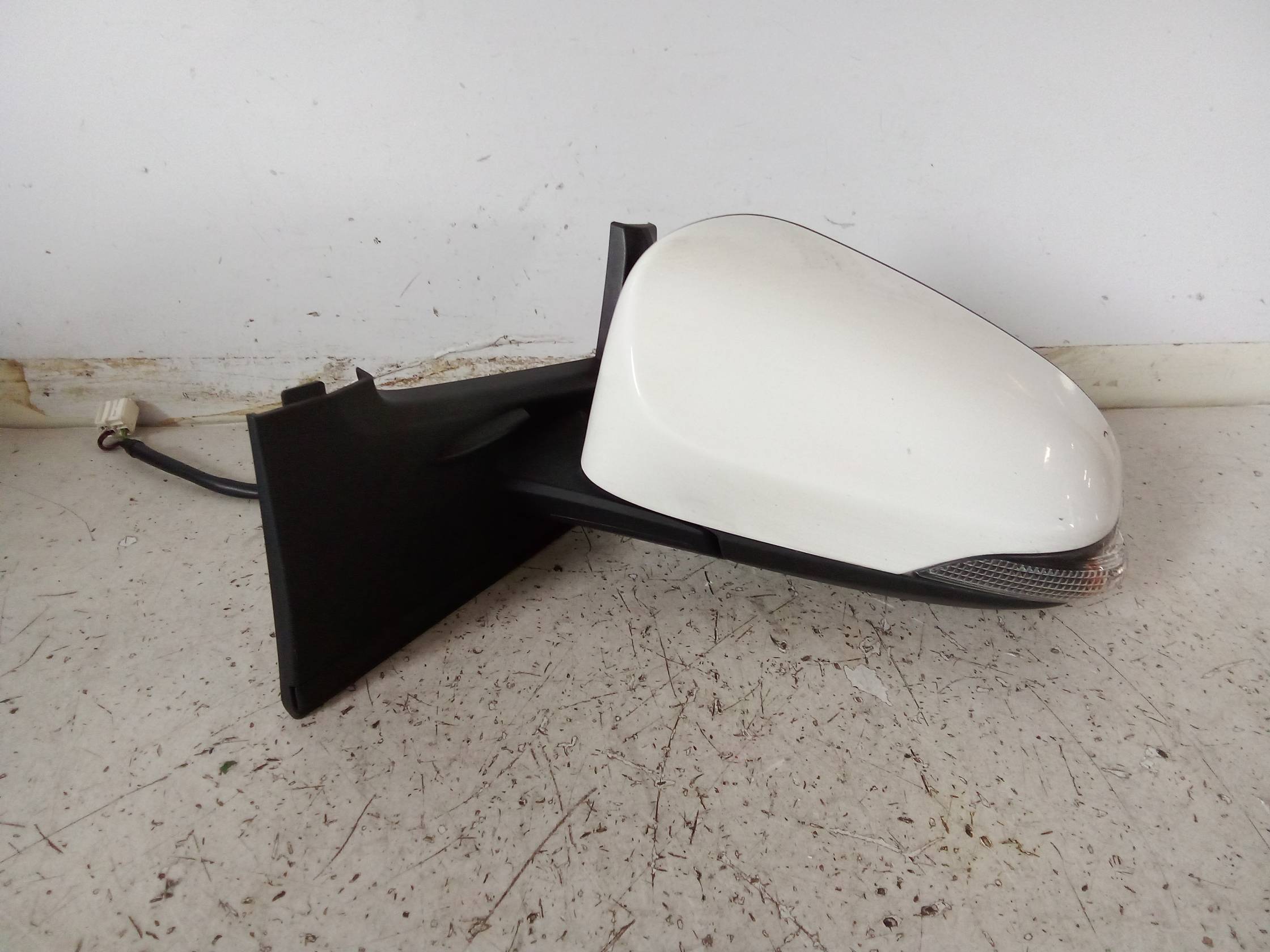 Retrovisore est. regolaz. elettr. sx.