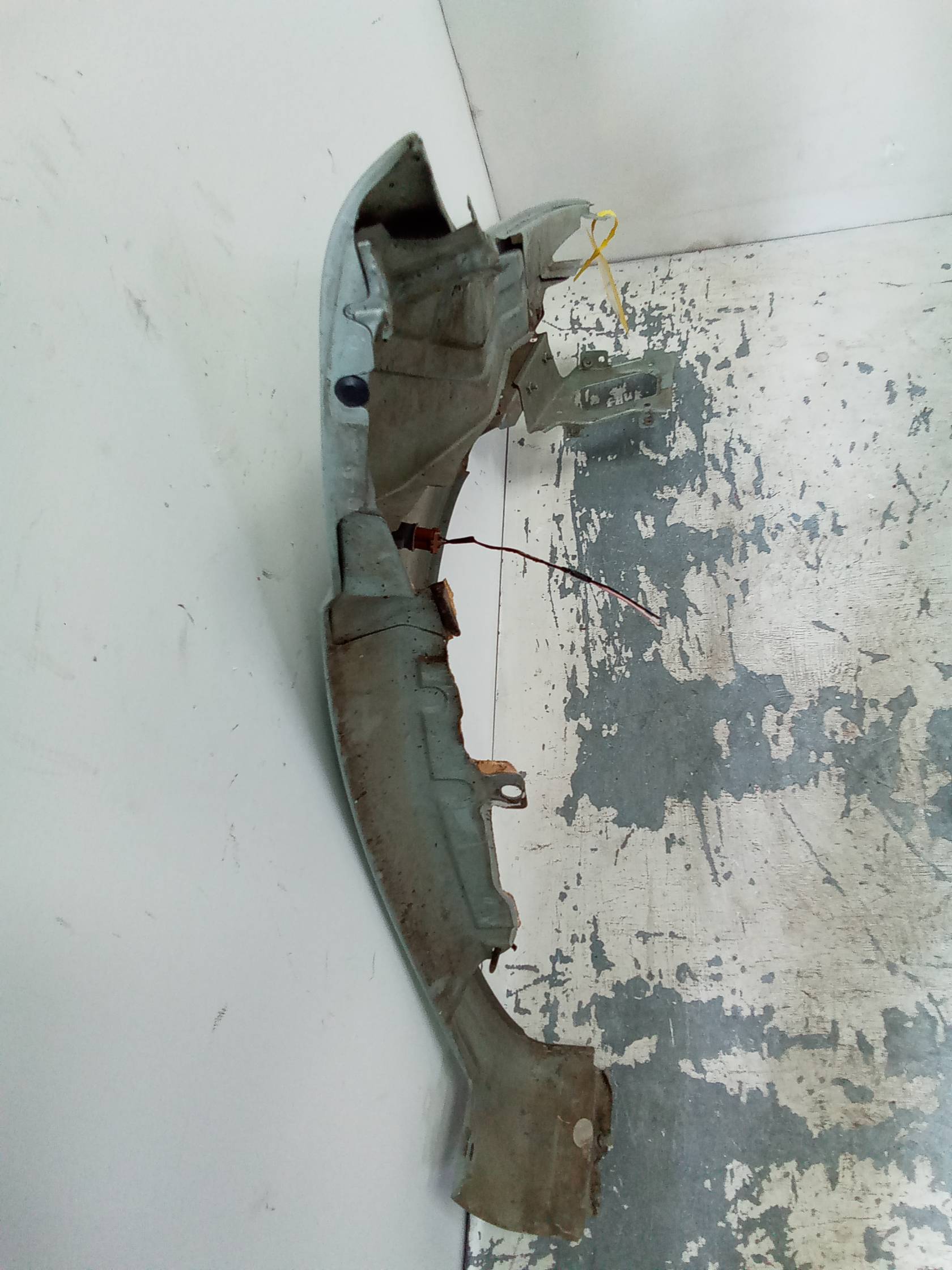 Parafango ant. sx.